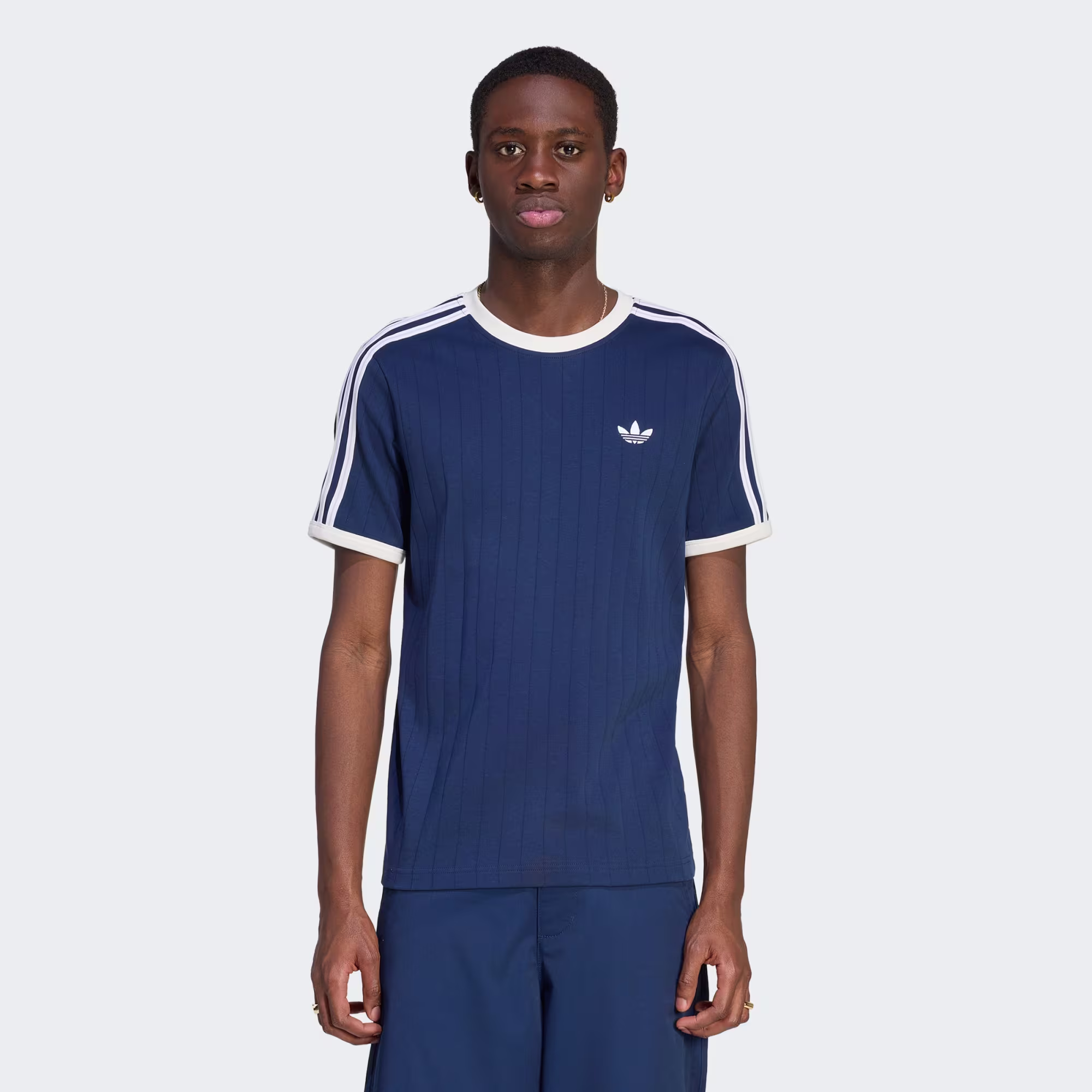 Adidas მამაკაცის მაისური