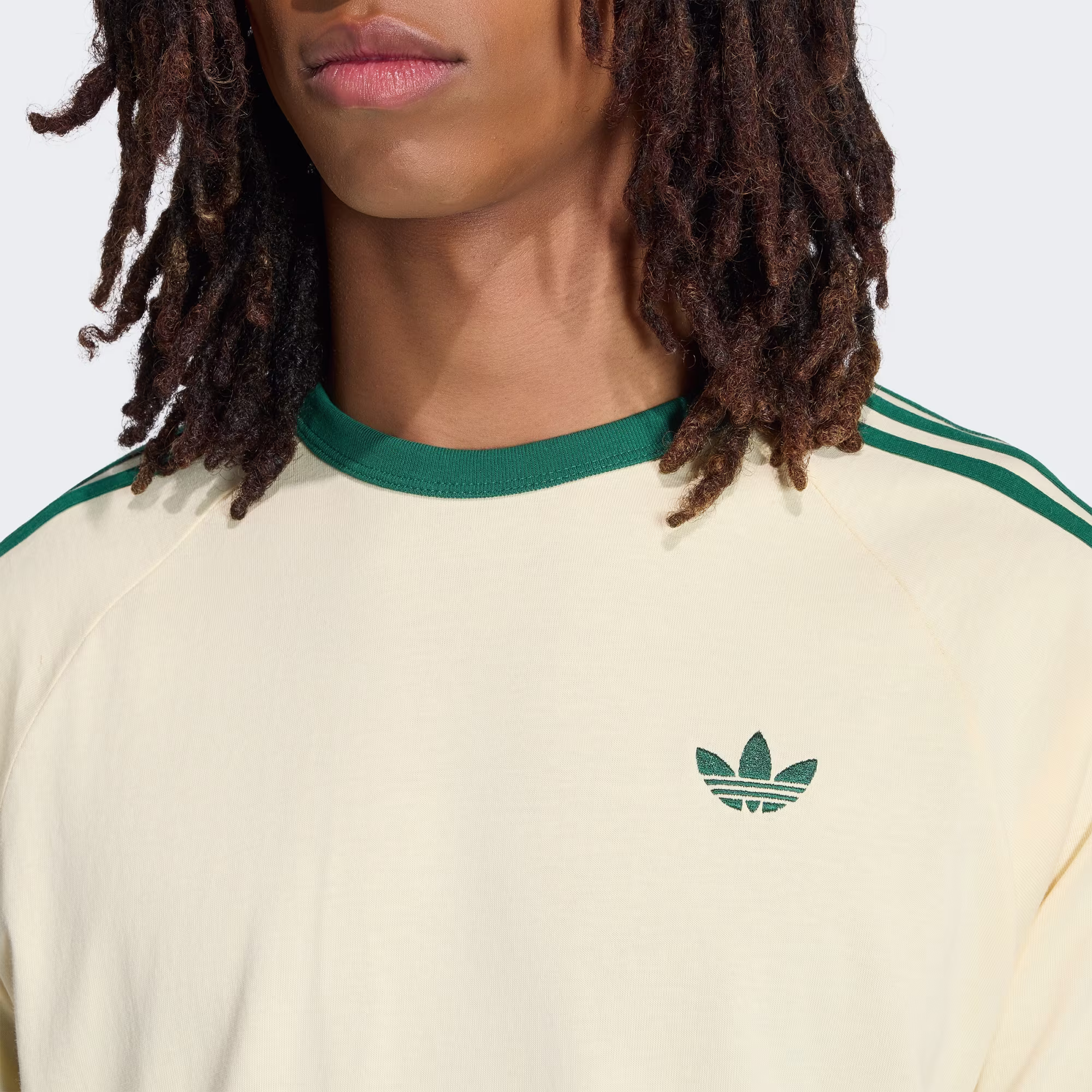 Adidas მამაკაცის მაისური