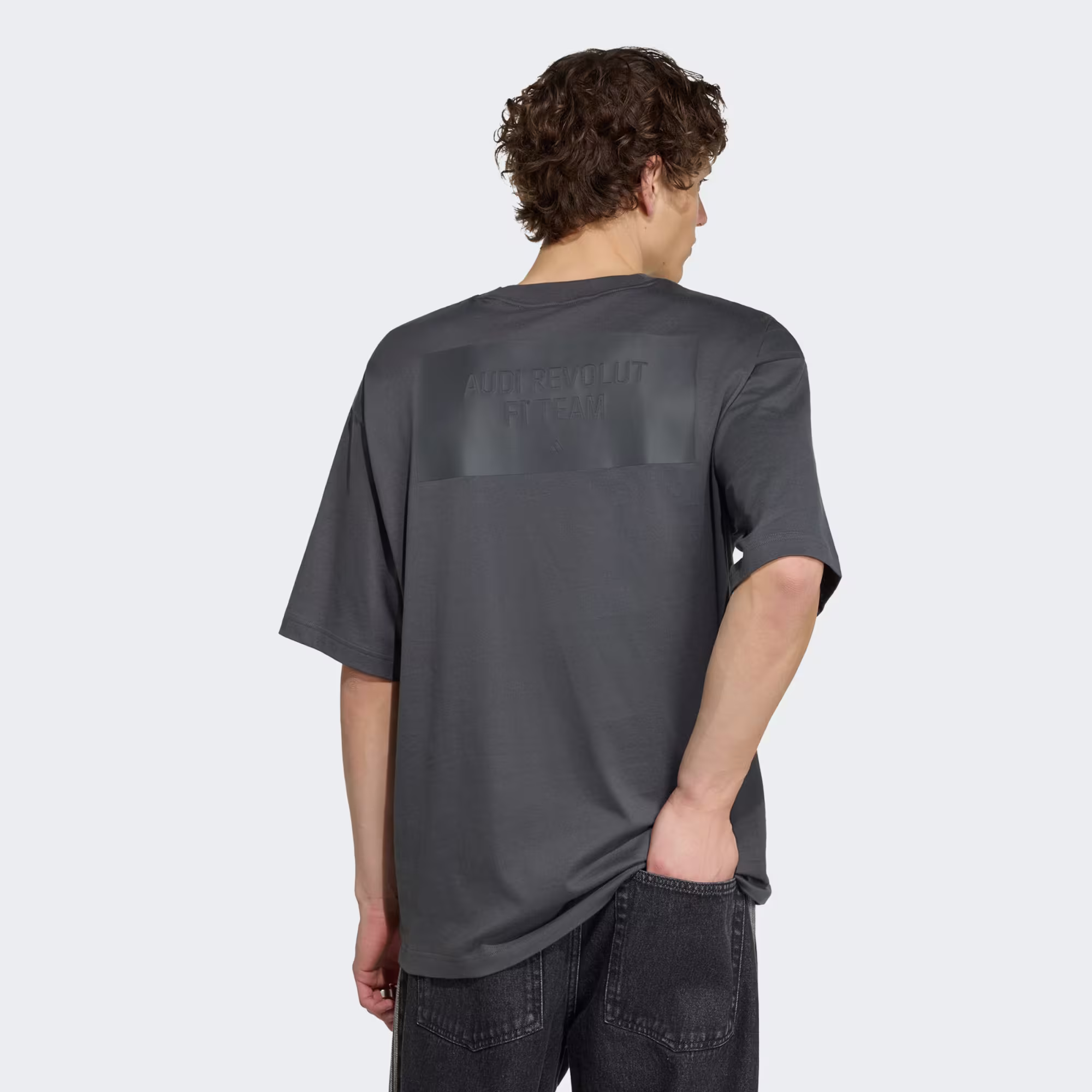 Adidas მამაკაცის მაისური