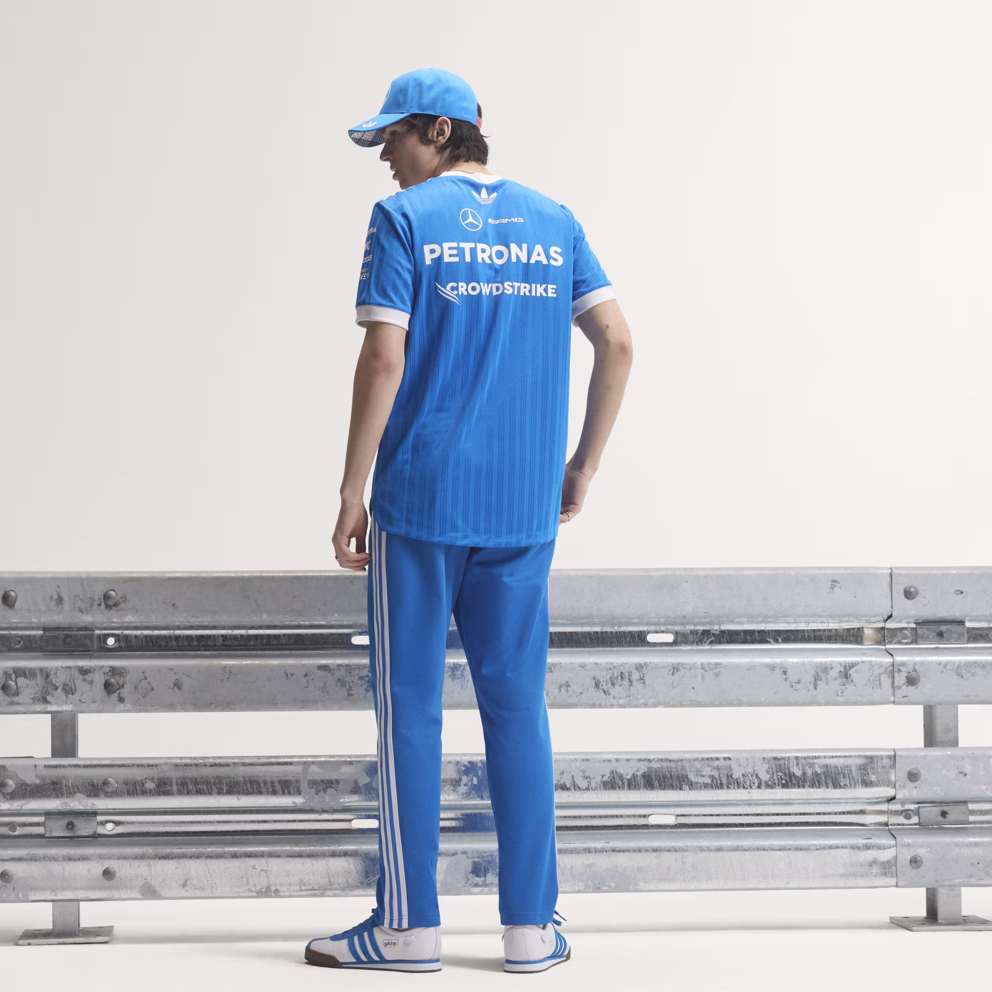 Adidas მამაკაცის მაისური