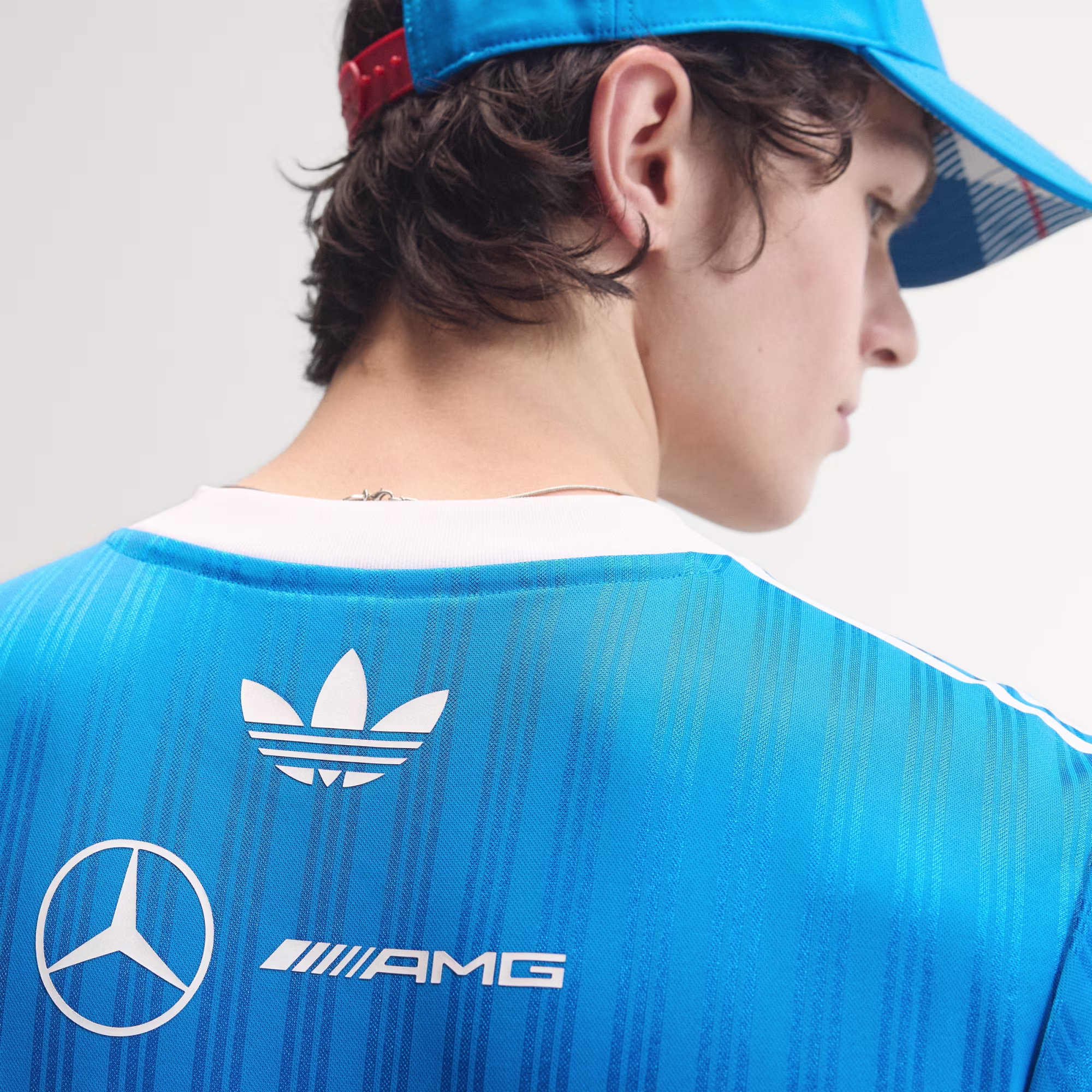 Adidas მამაკაცის მაისური