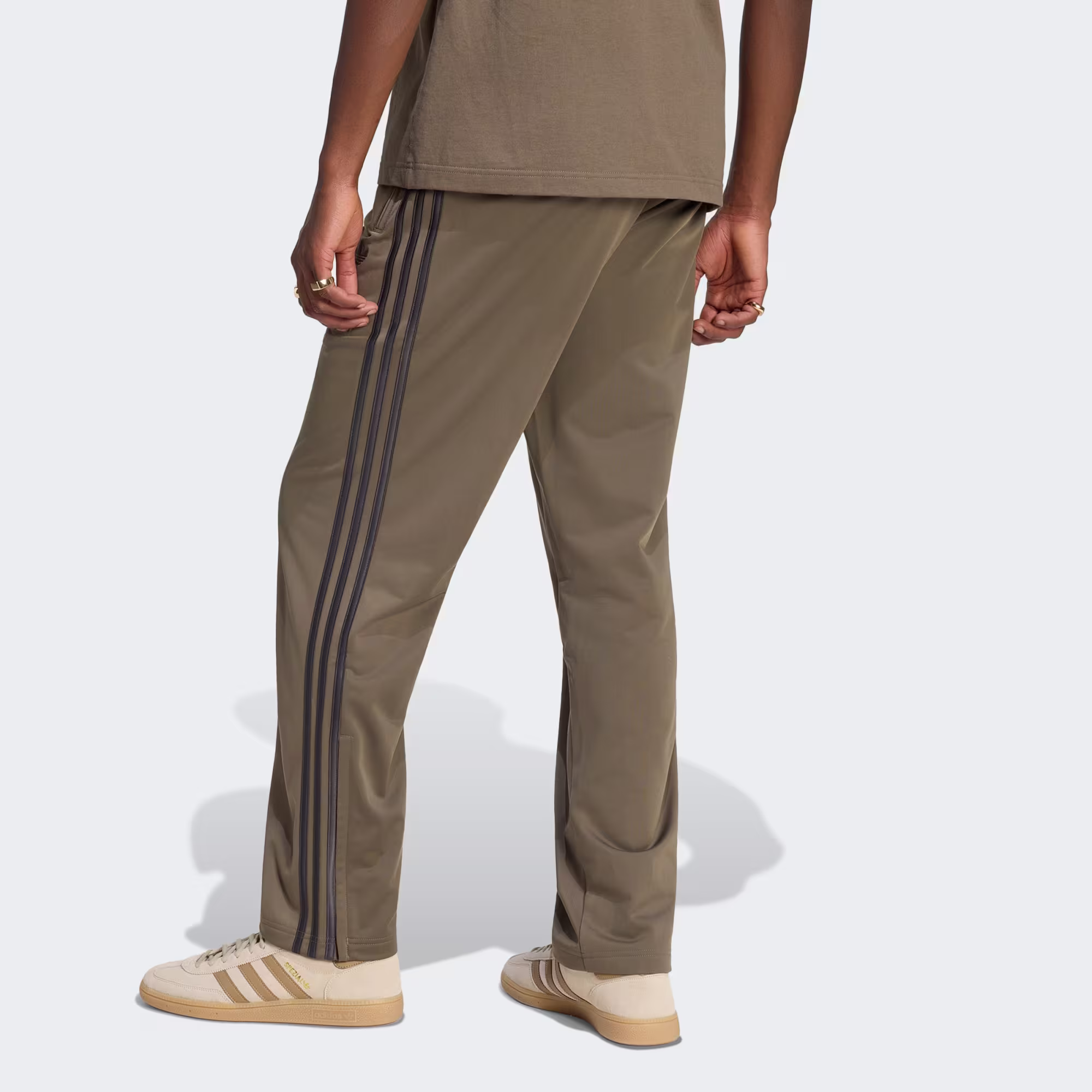 Adidas მამაკაცის შარვალი
