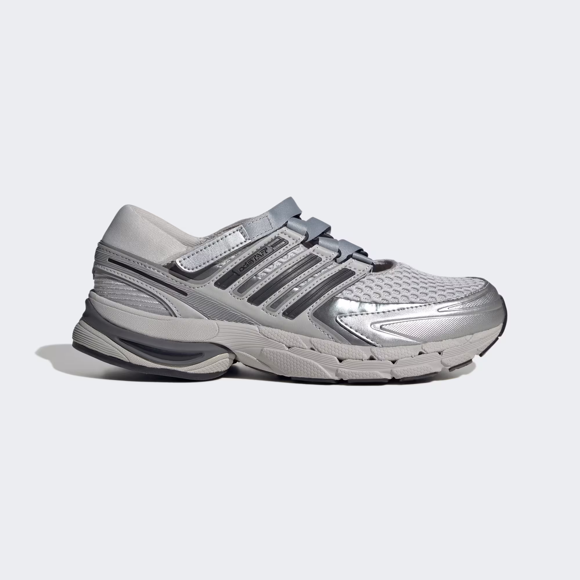 Adidas ქალის სპორტული ფეხსაცმელი