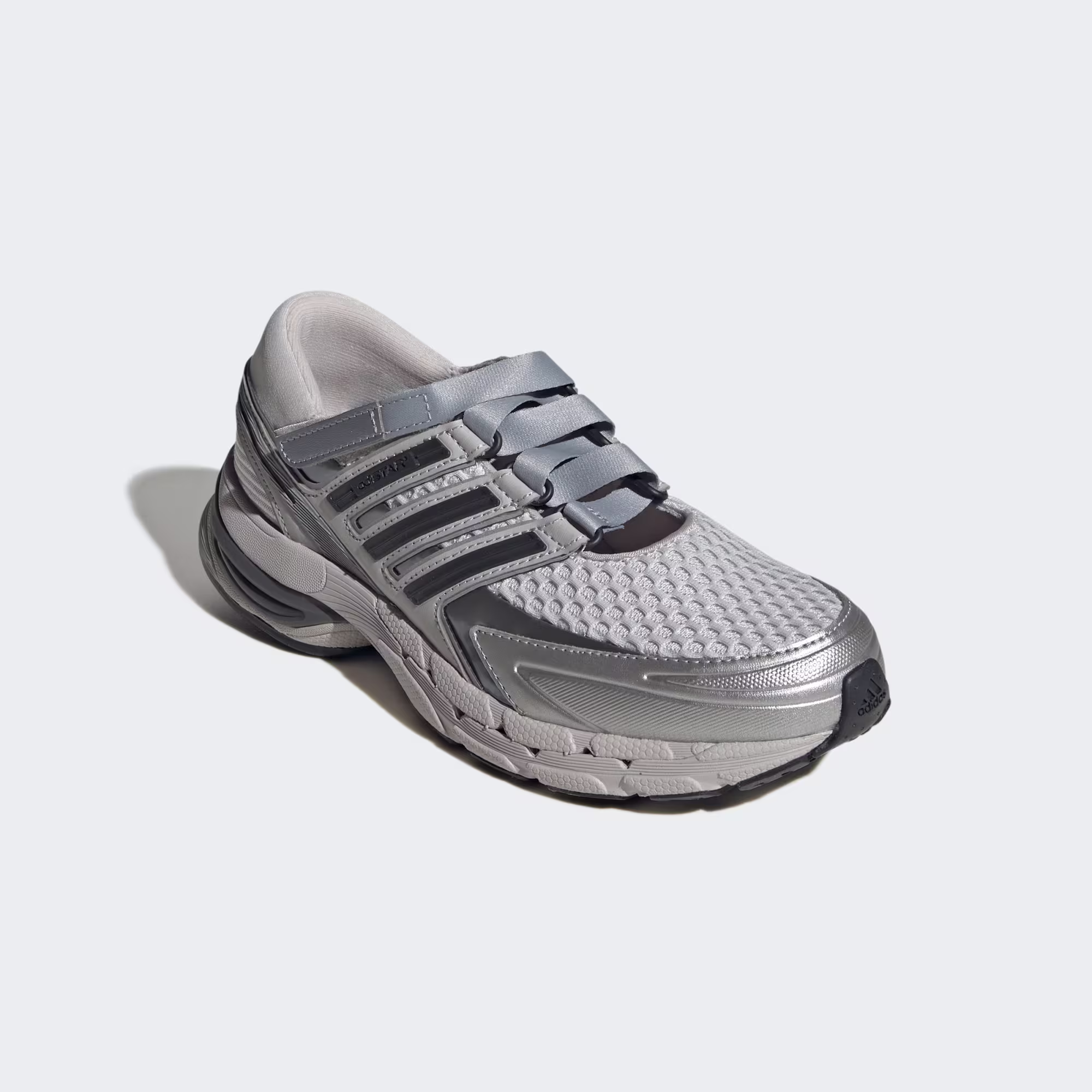 Adidas ქალის სპორტული ფეხსაცმელი