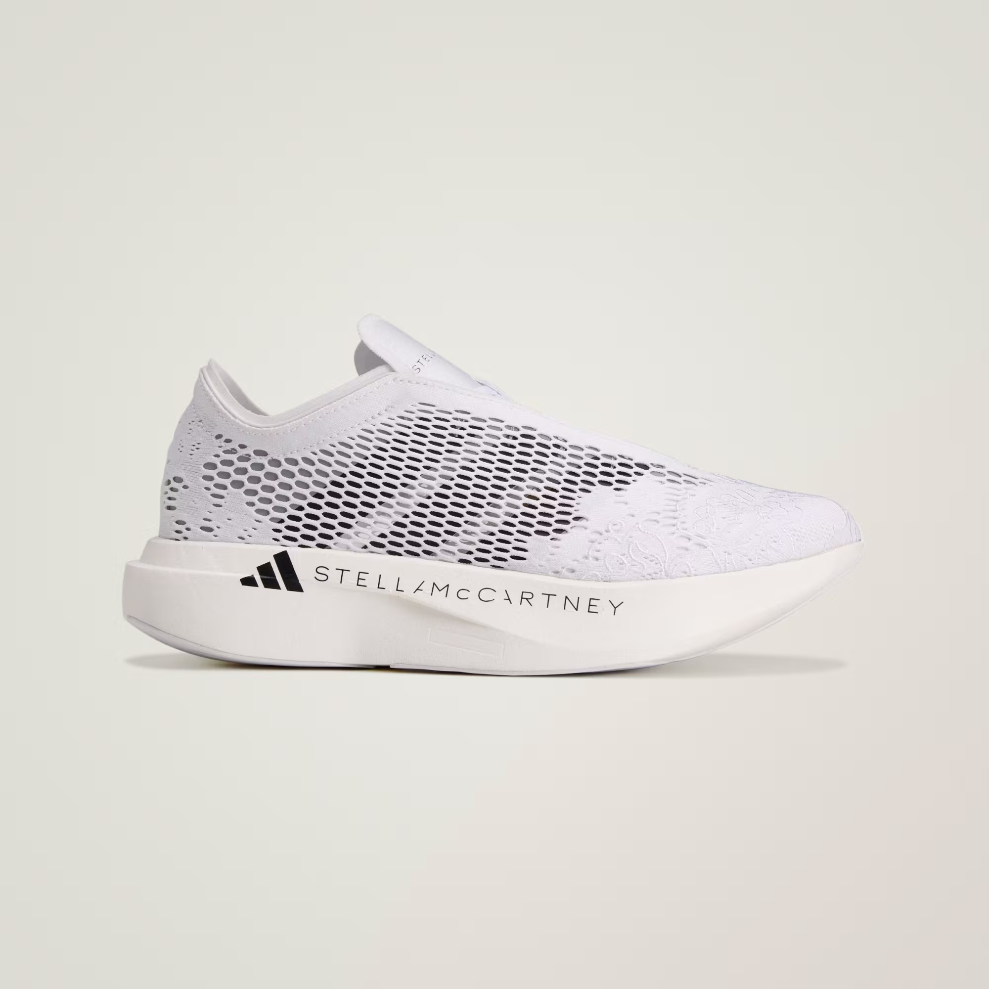 Adidas ქალის სპორტული ფეხსაცმელი