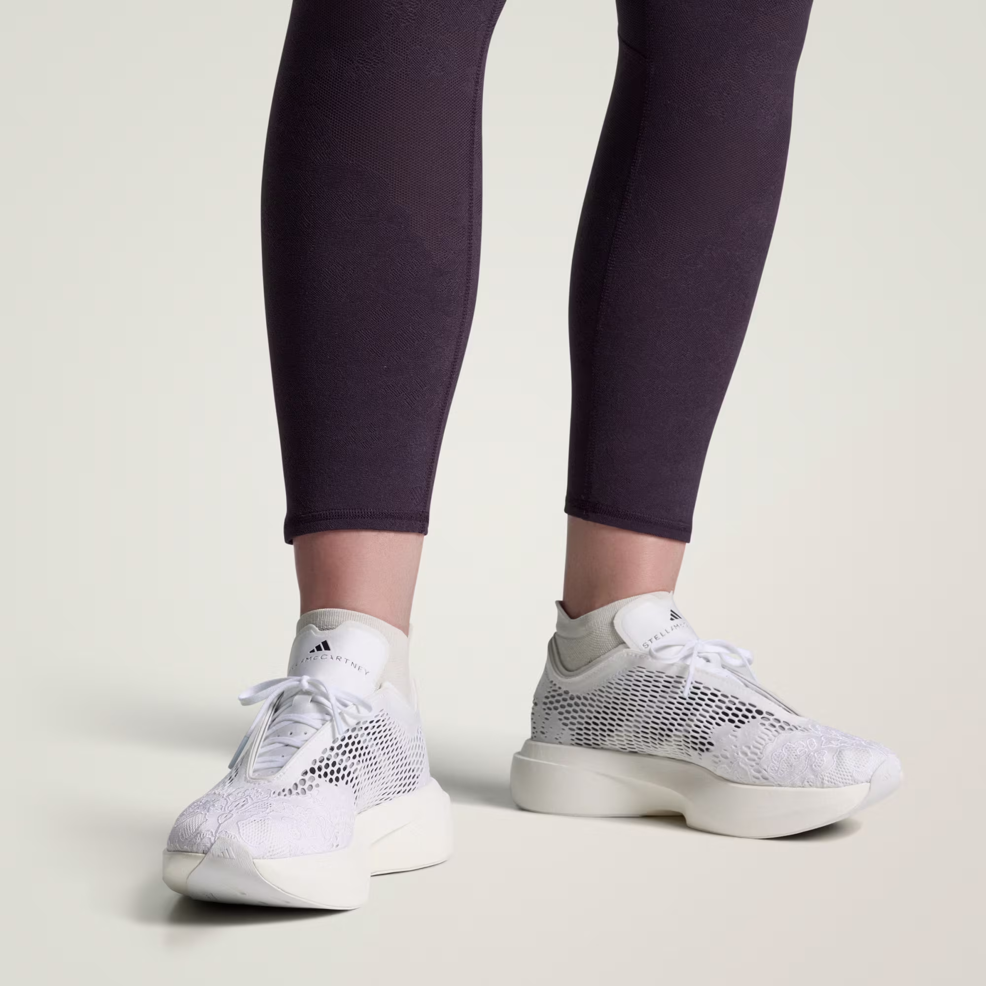Adidas ქალის სპორტული ფეხსაცმელი