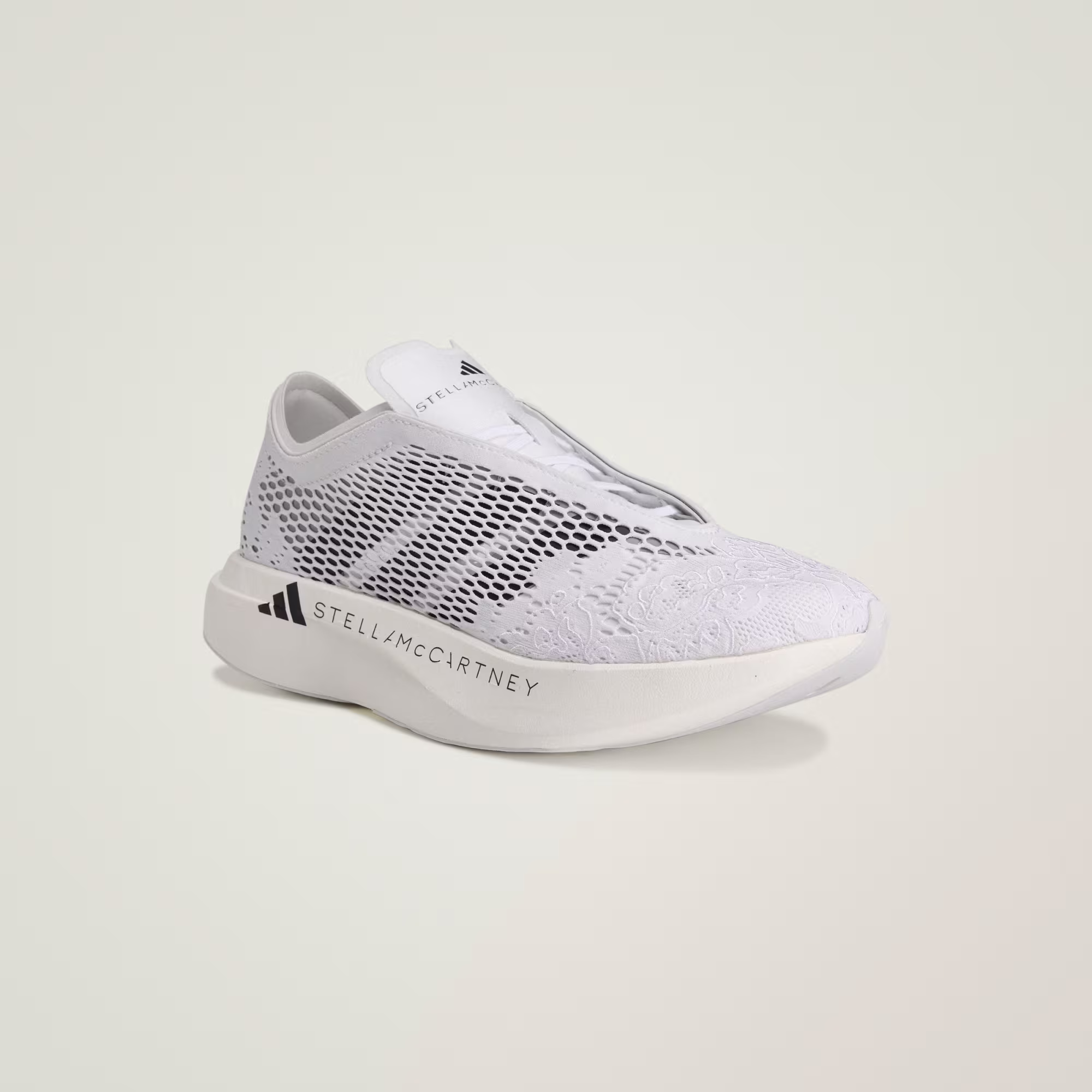 Adidas ქალის სპორტული ფეხსაცმელი