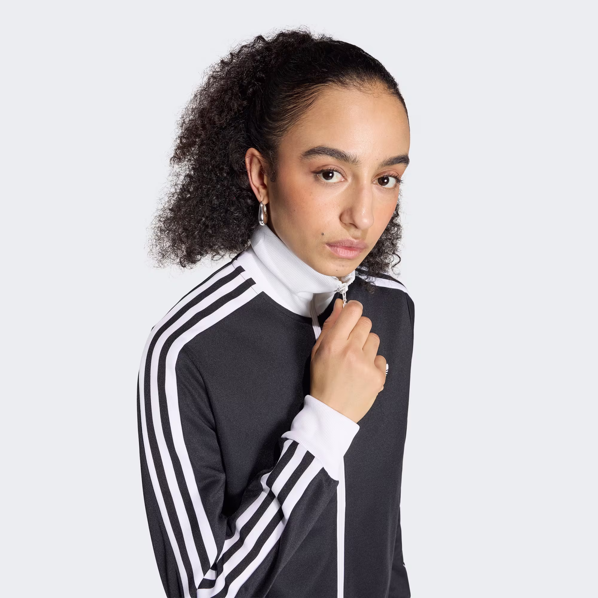 Adidas ქალის ჯემპრი