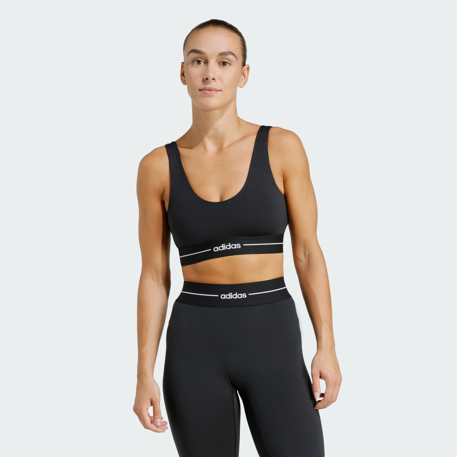 Adidas ქალის მაისური