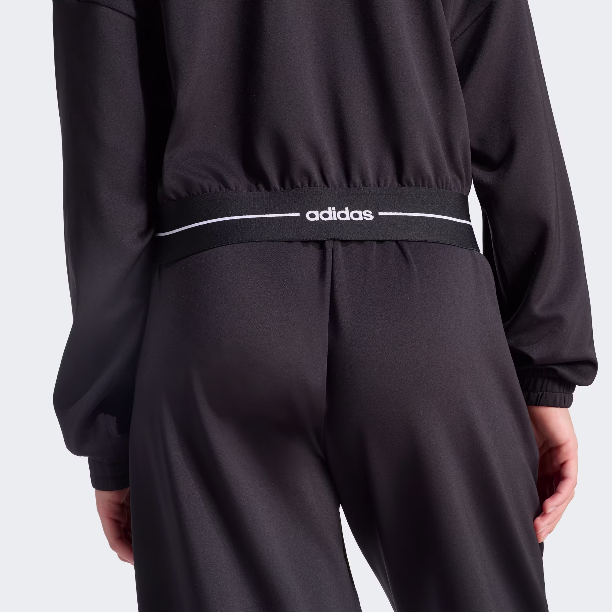 Adidas ქალის ჯემპრი