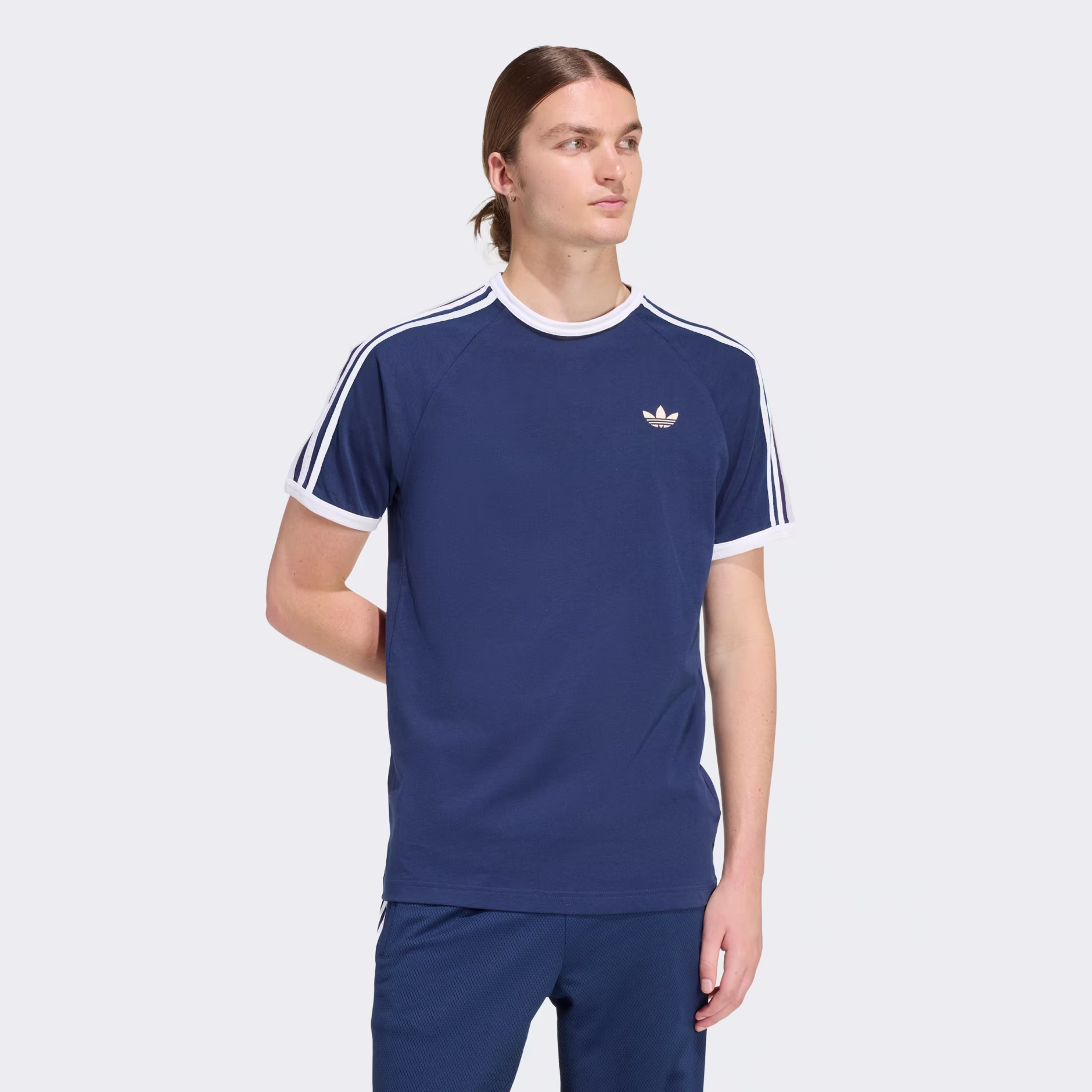 Adidas მამაკაცის მაისური