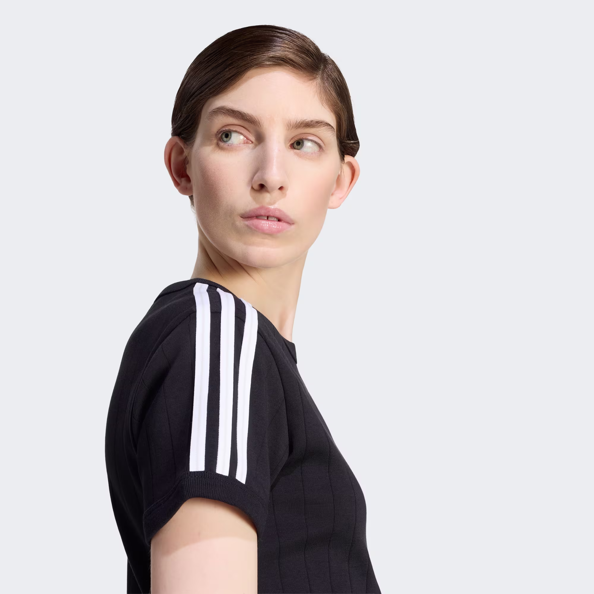 Adidas ქალის მაისური