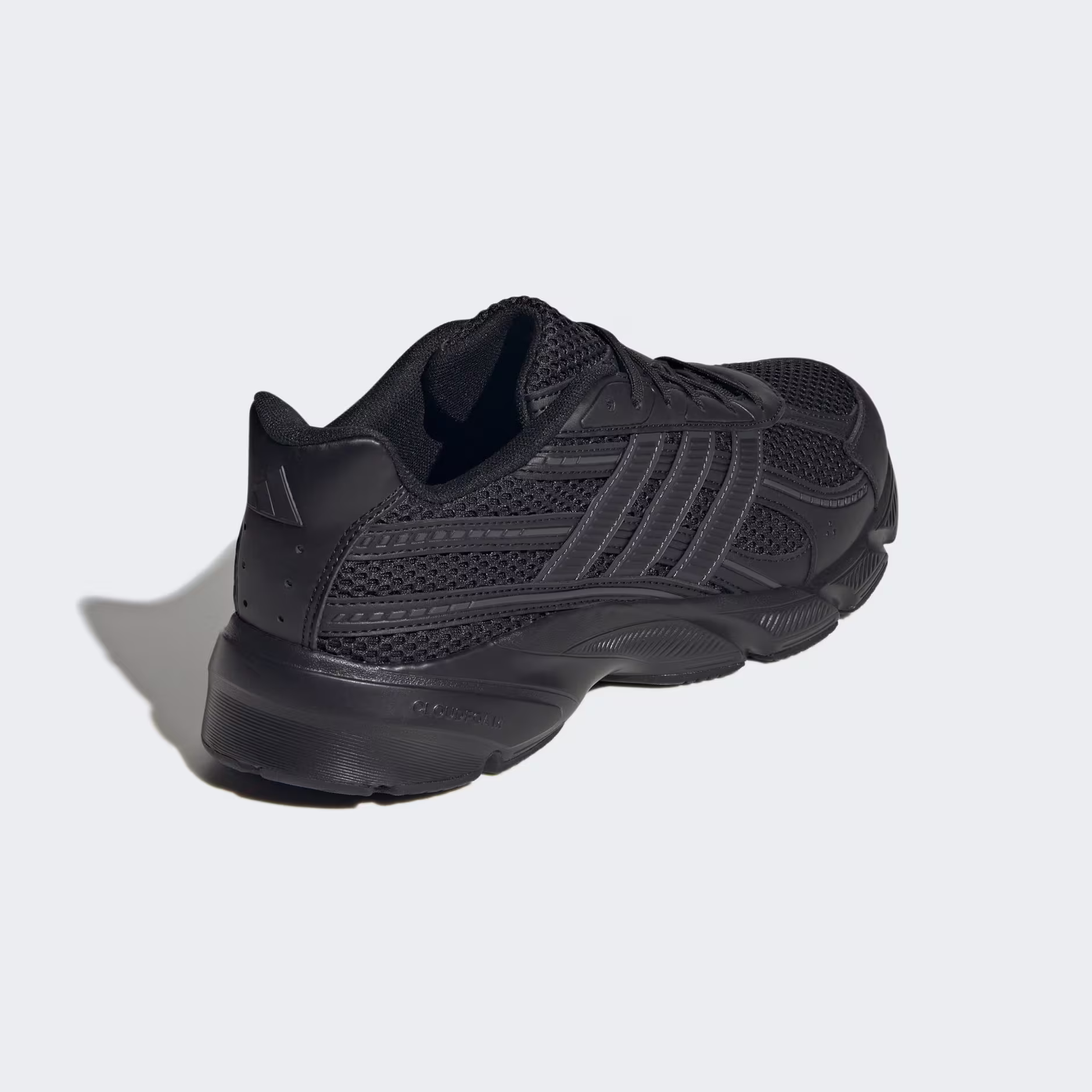 Adidas მამაკაცის სპორტული ფეხსაცმელი