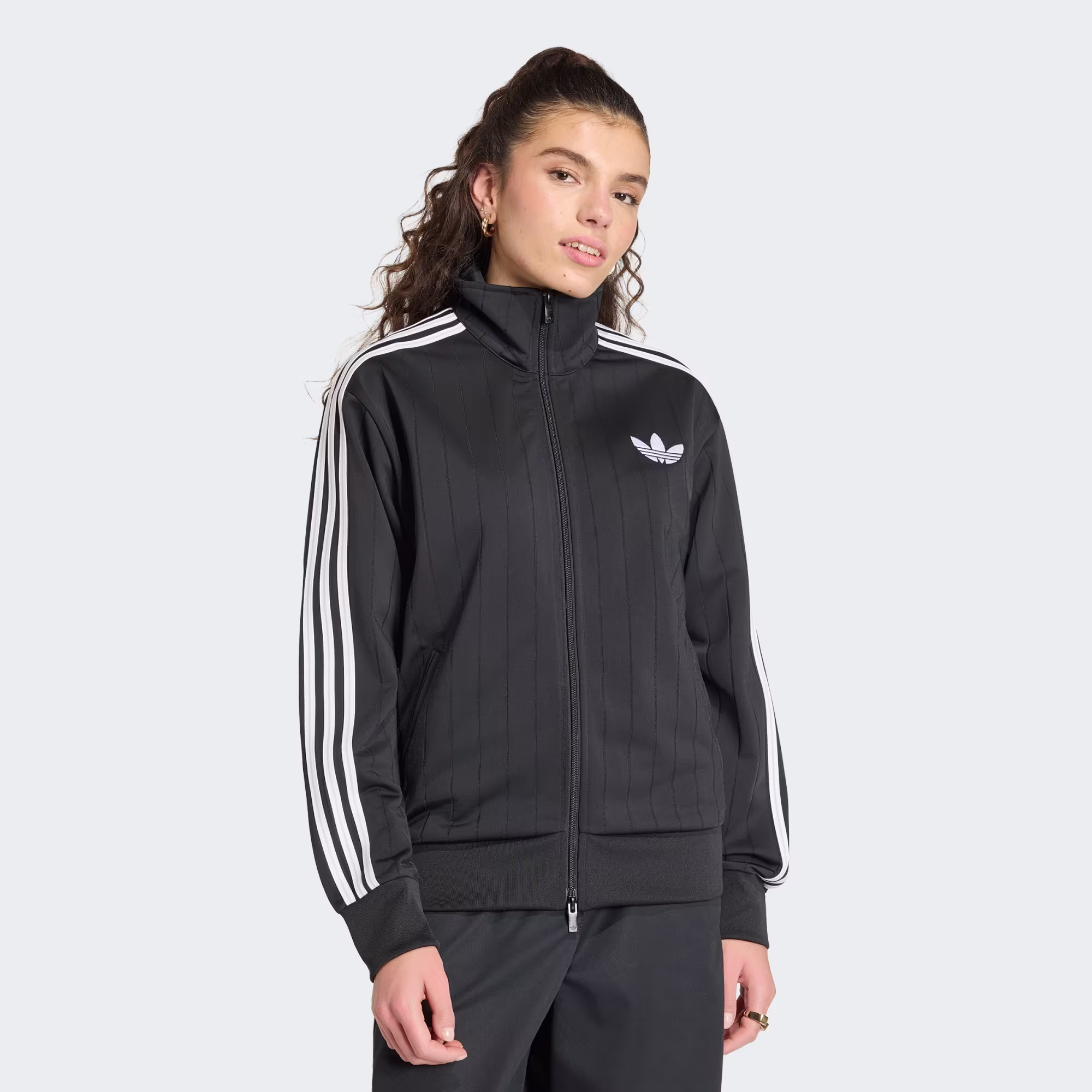 Adidas ქალის ჯემპრი
