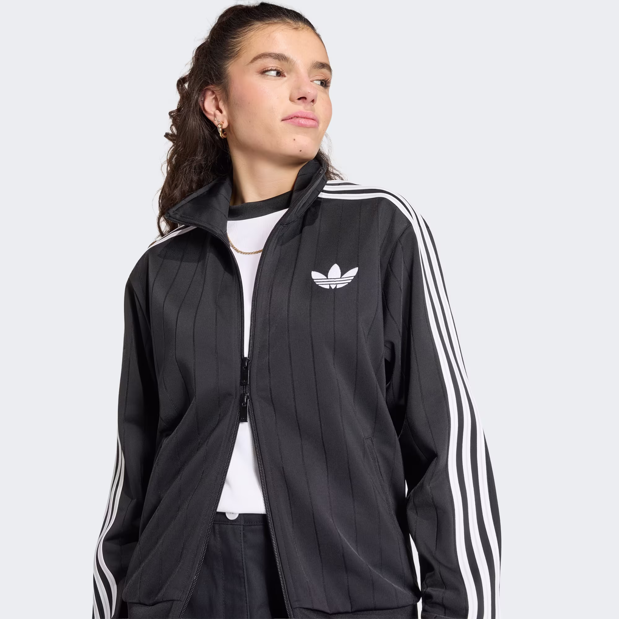 Adidas ქალის ჯემპრი