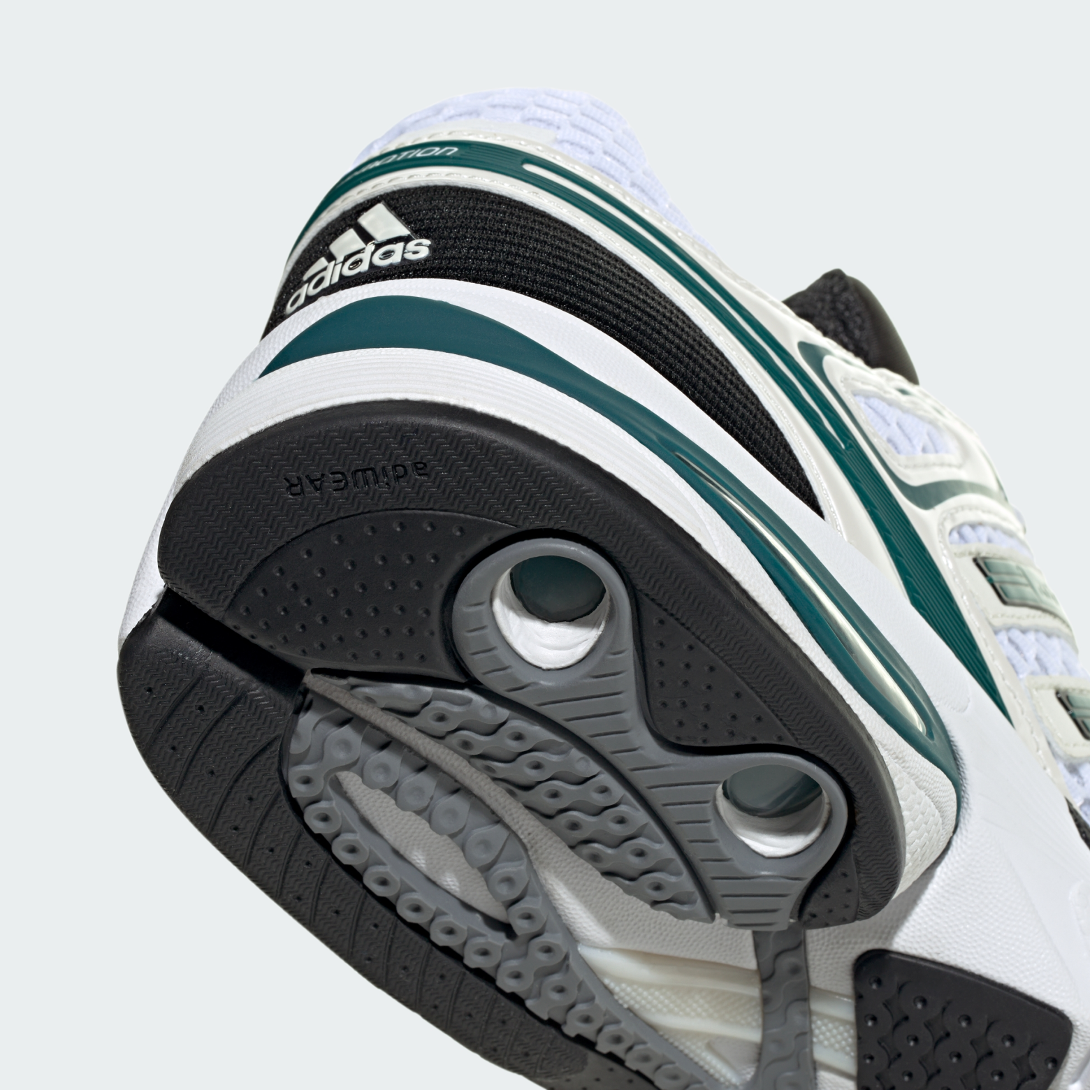 Adidas მამაკაცის სპორტული ფეხსაცმელი