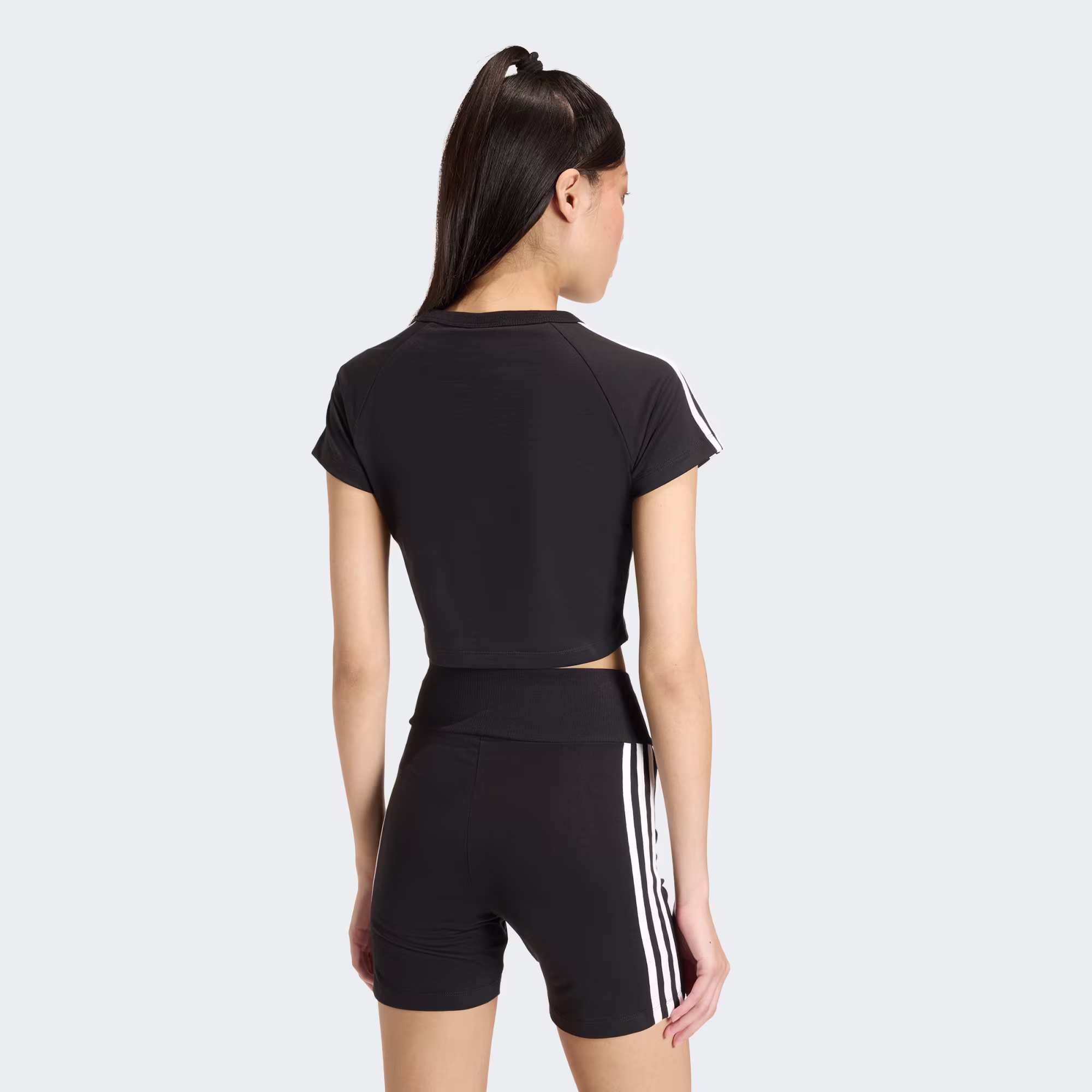 Adidas ქალის მაისური