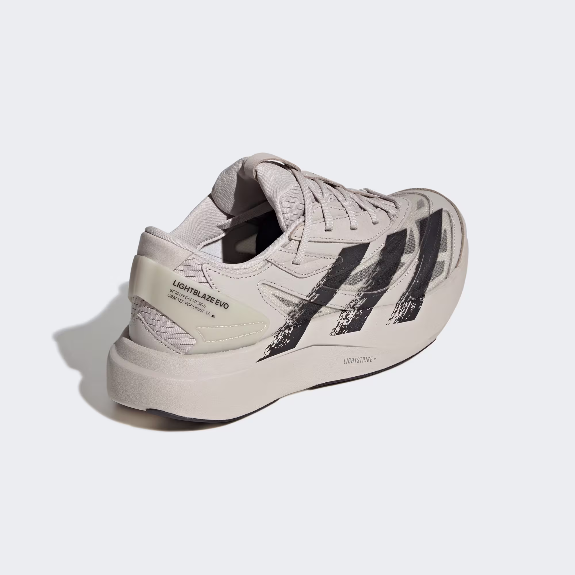 Adidas მამაკაცის სპორტული ფეხსაცმელი