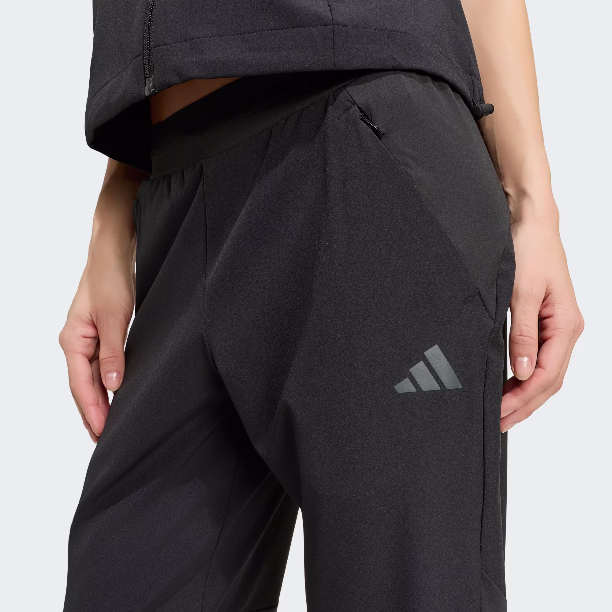 Adidas ქალის შარვალი