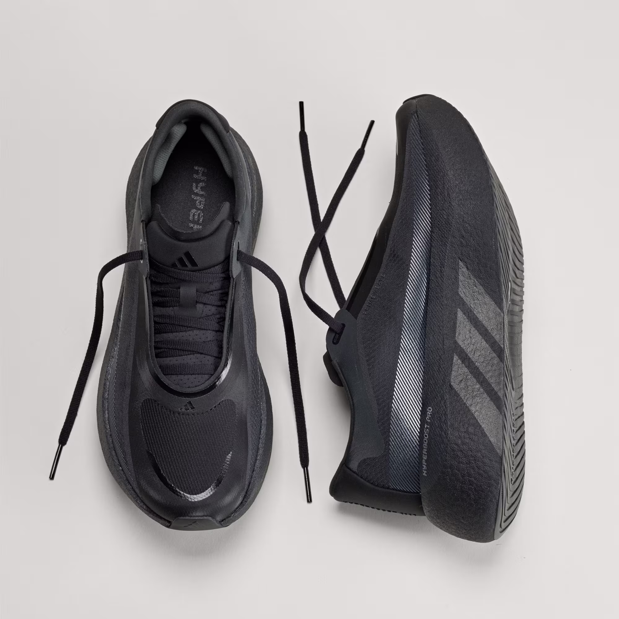 Adidas მამაკაცის სპორტული ფეხსაცმელი