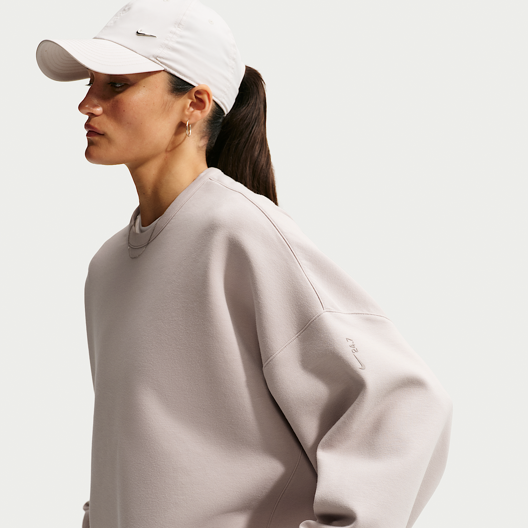 Nike ქალის ჯემპრი