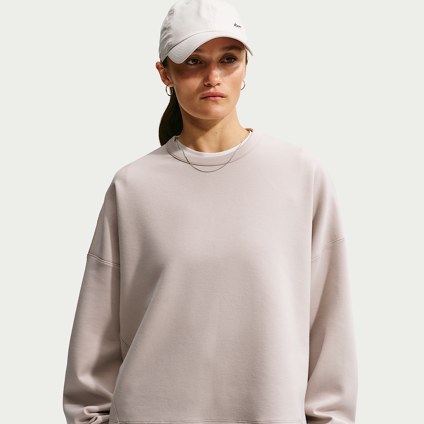 Nike ქალის ჯემპრი