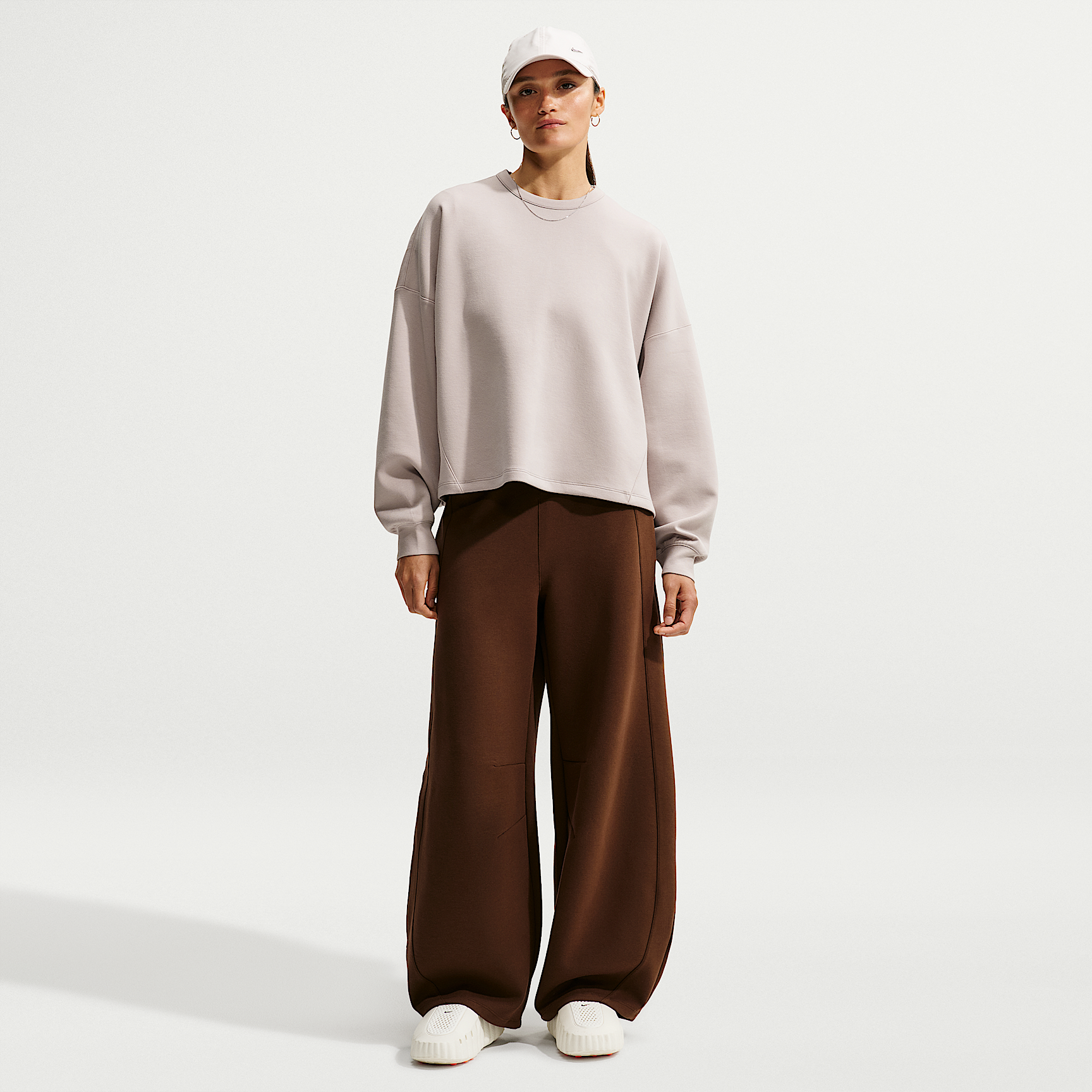 Nike ქალის ჯემპრი