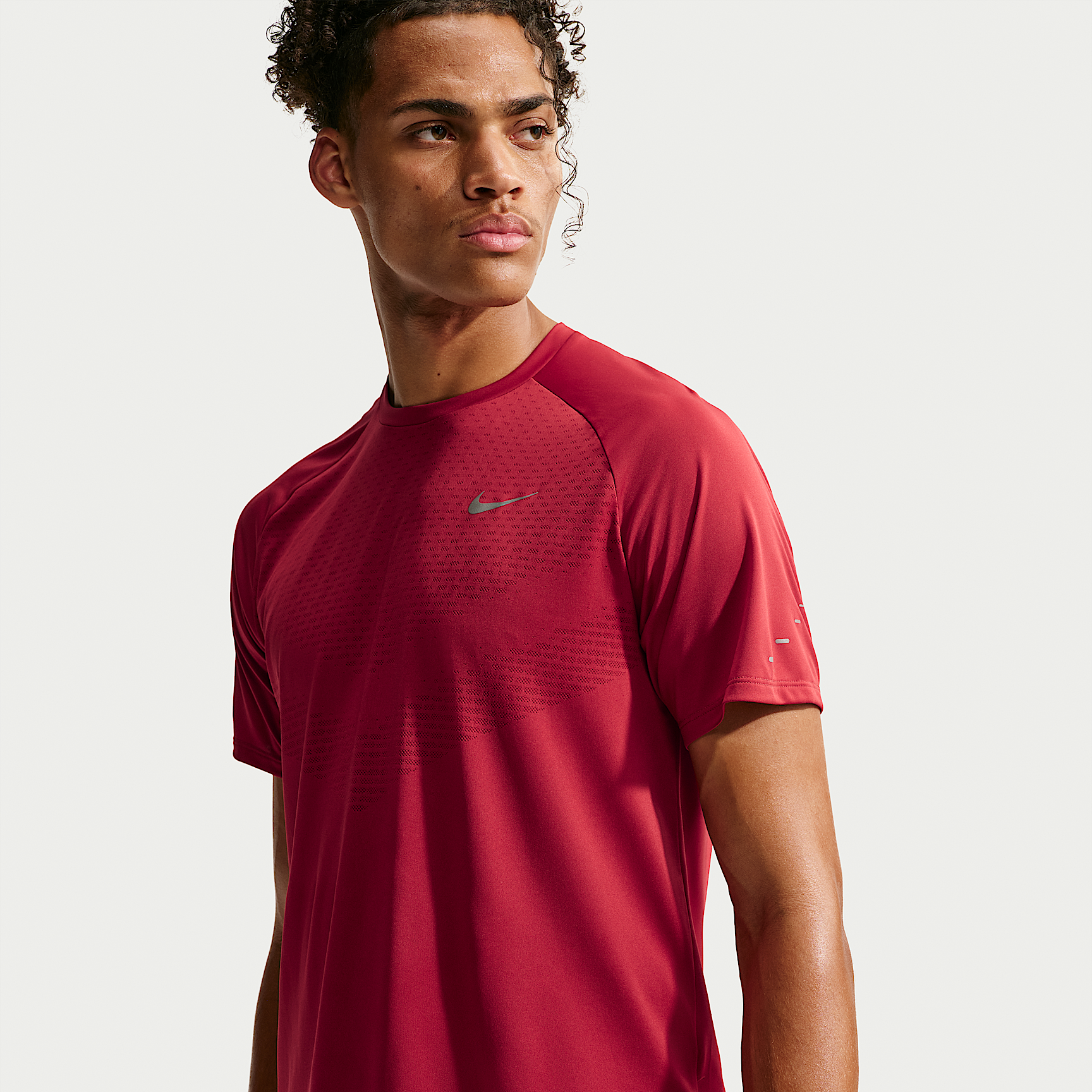 Nike მამაკაცის მაისური