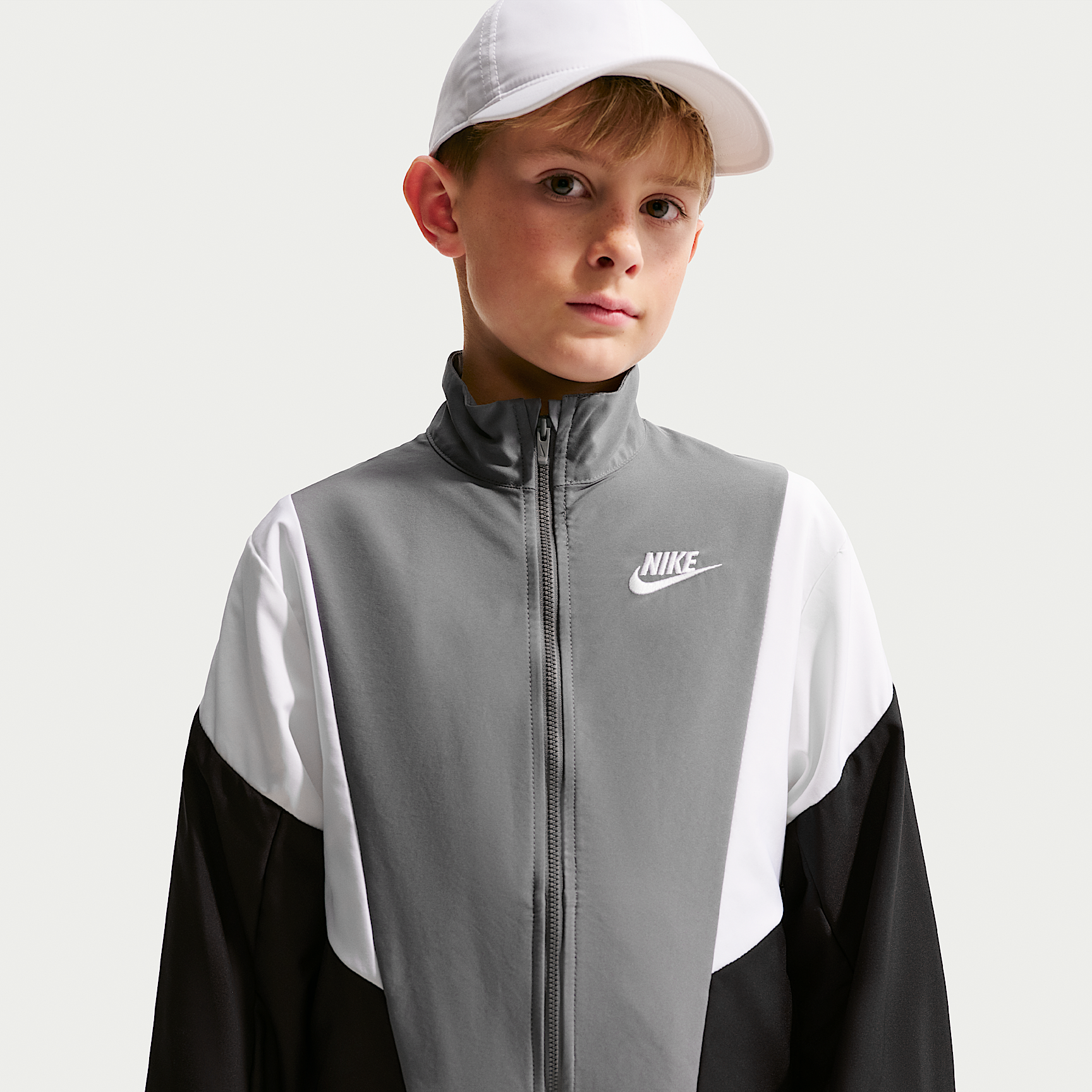 Nike ბავშვის სპორტული კომპლექტი