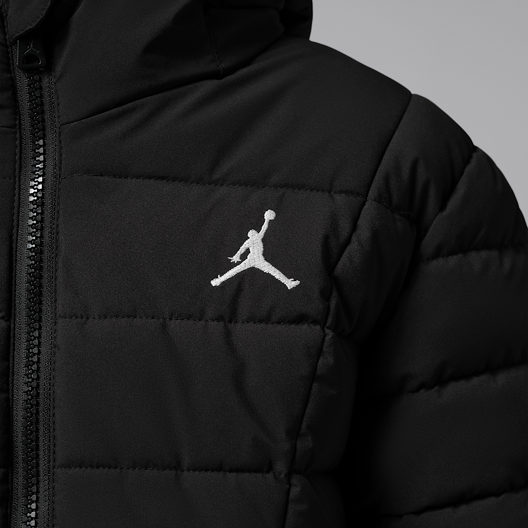 Nike მამაკაცის ქურთუკი