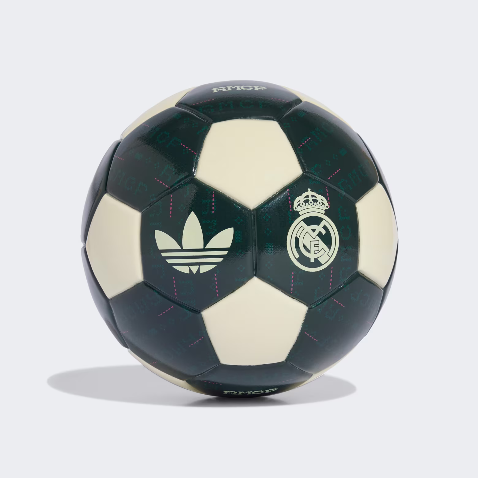 Adidas ბურთი