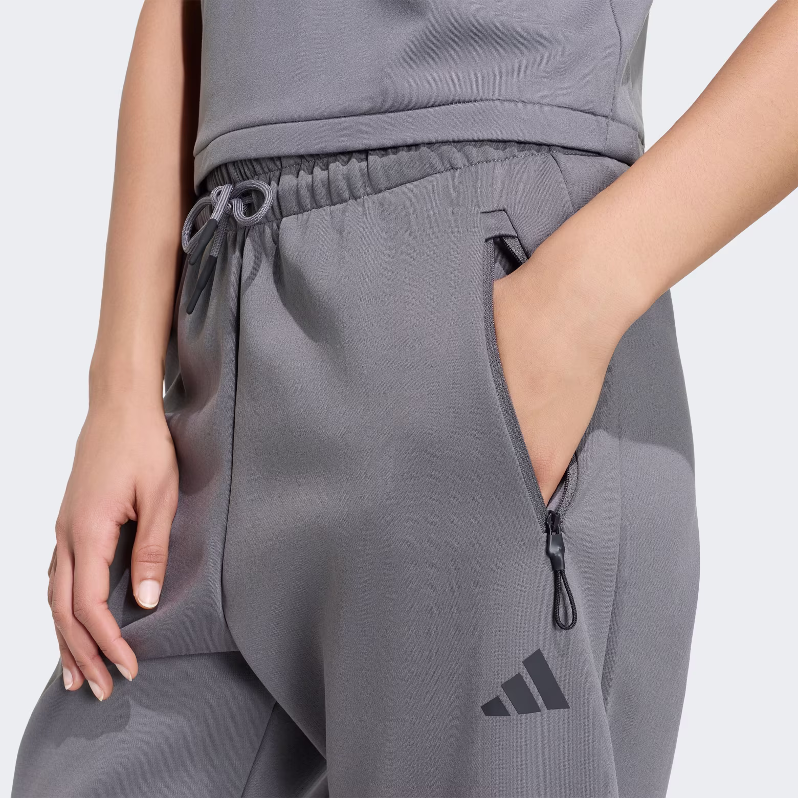 Adidas ქალის შარვალი