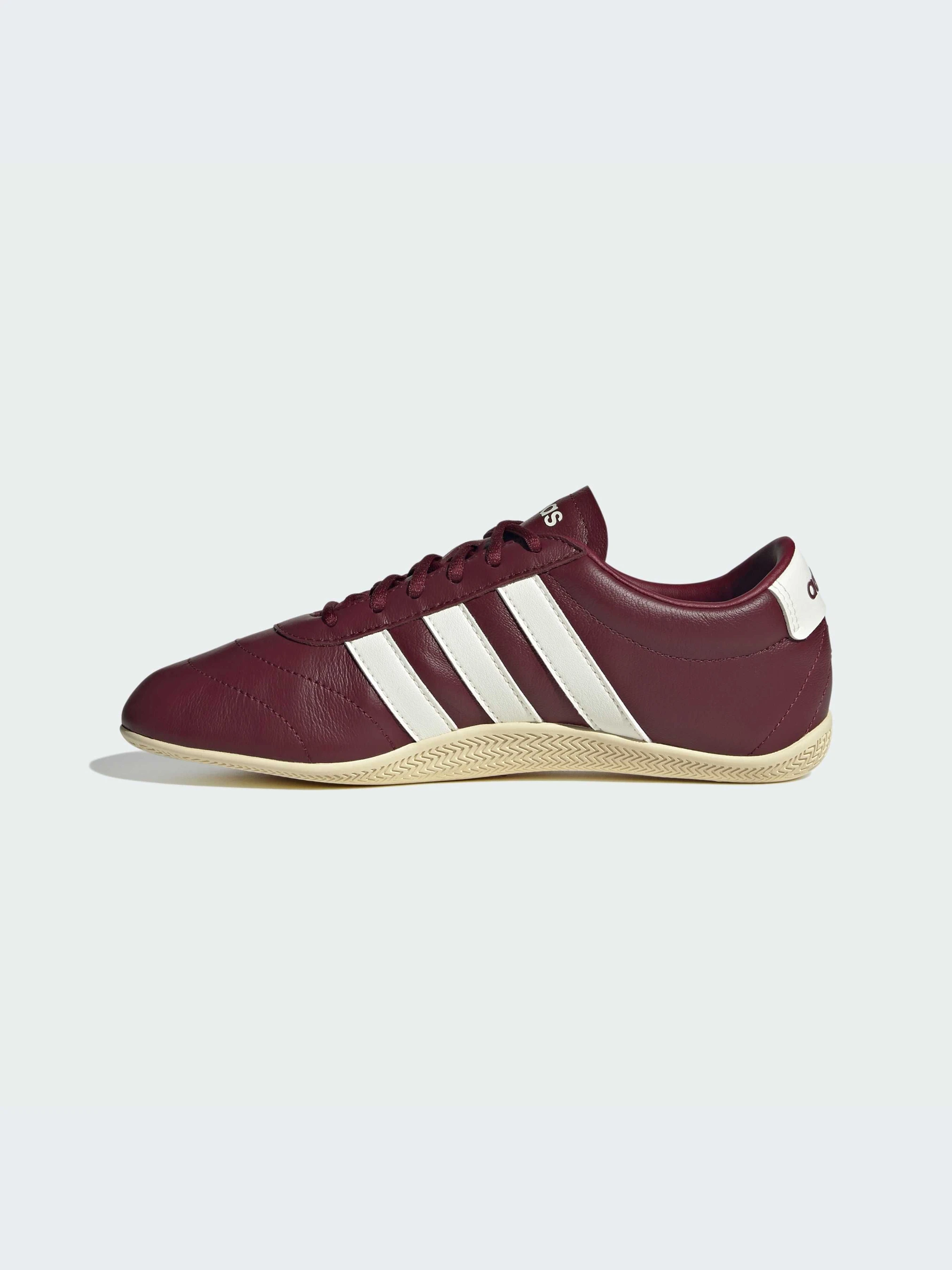 Adidas ქალის სპორტული ფეხსაცმელი