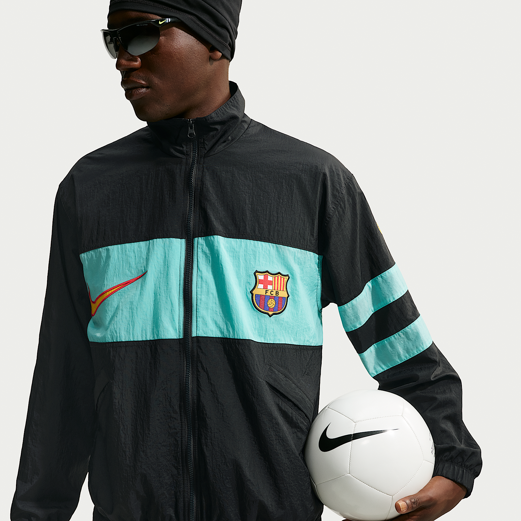 Nike მამაკაცის ქურთუკი