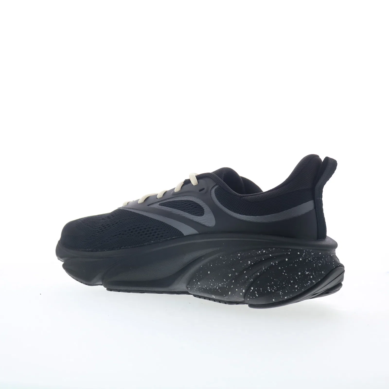 Under Armour მამაკაცის სპორტული ფეხსაცმელი