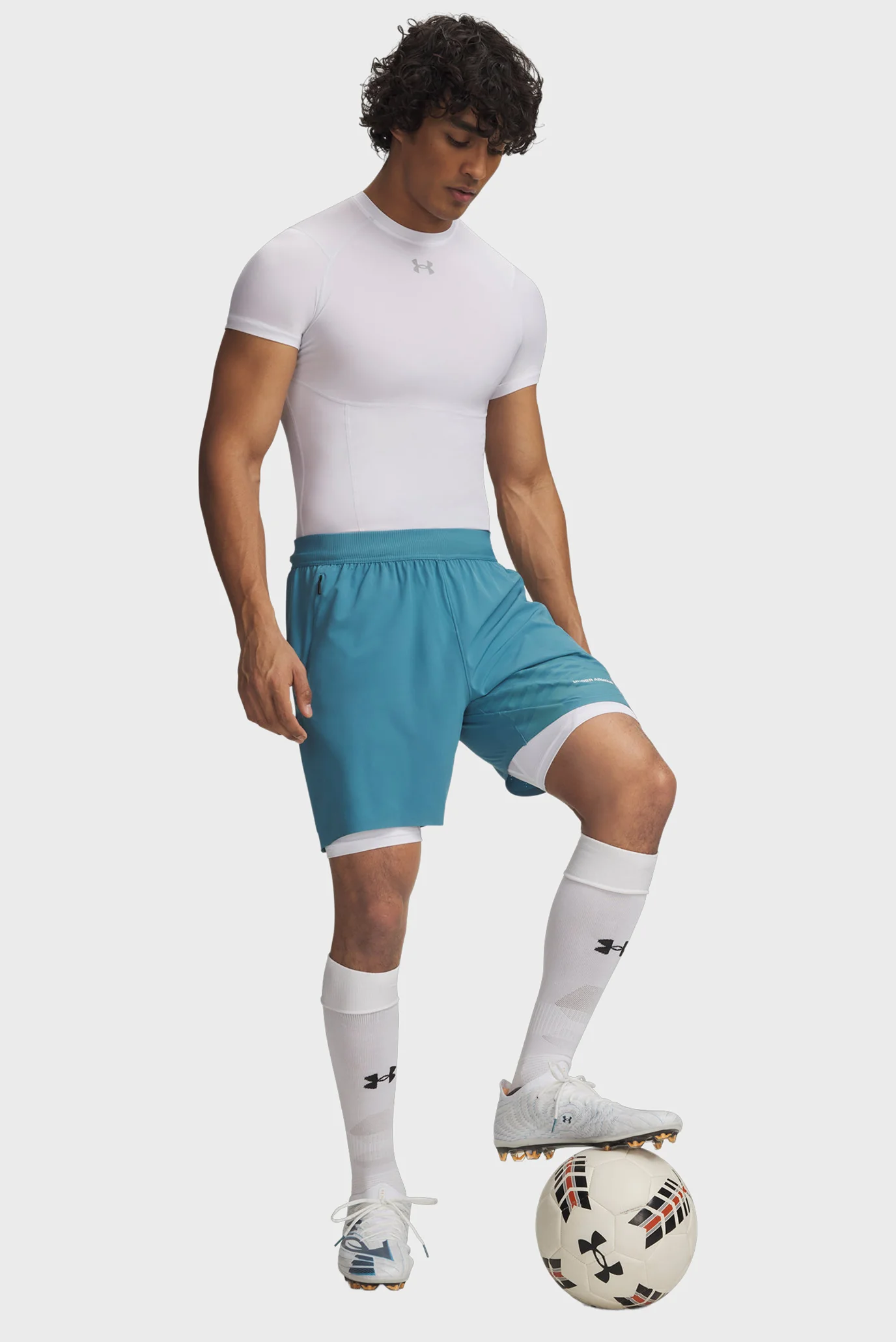 Under Armour მამაკაცის შორტი
