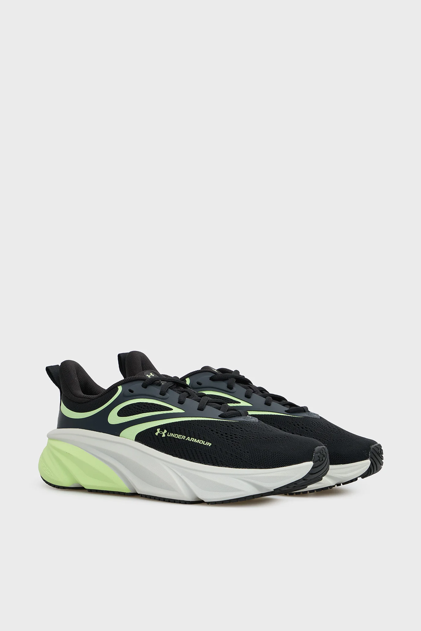 Under Armour მამაკაცის სპორტული ფეხსაცმელი