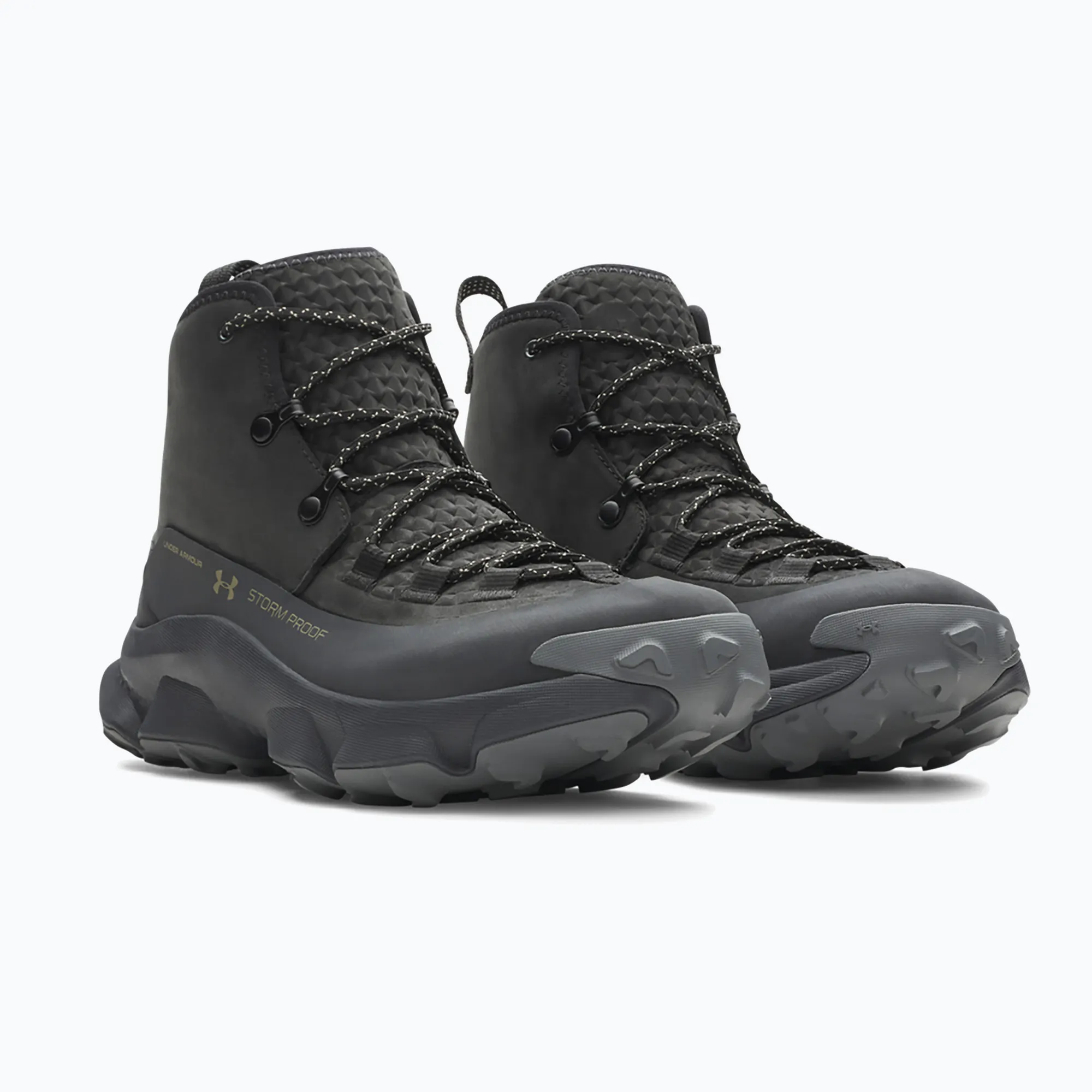 Under Armour მამაკაცის სპორტული ფეხსაცმელი