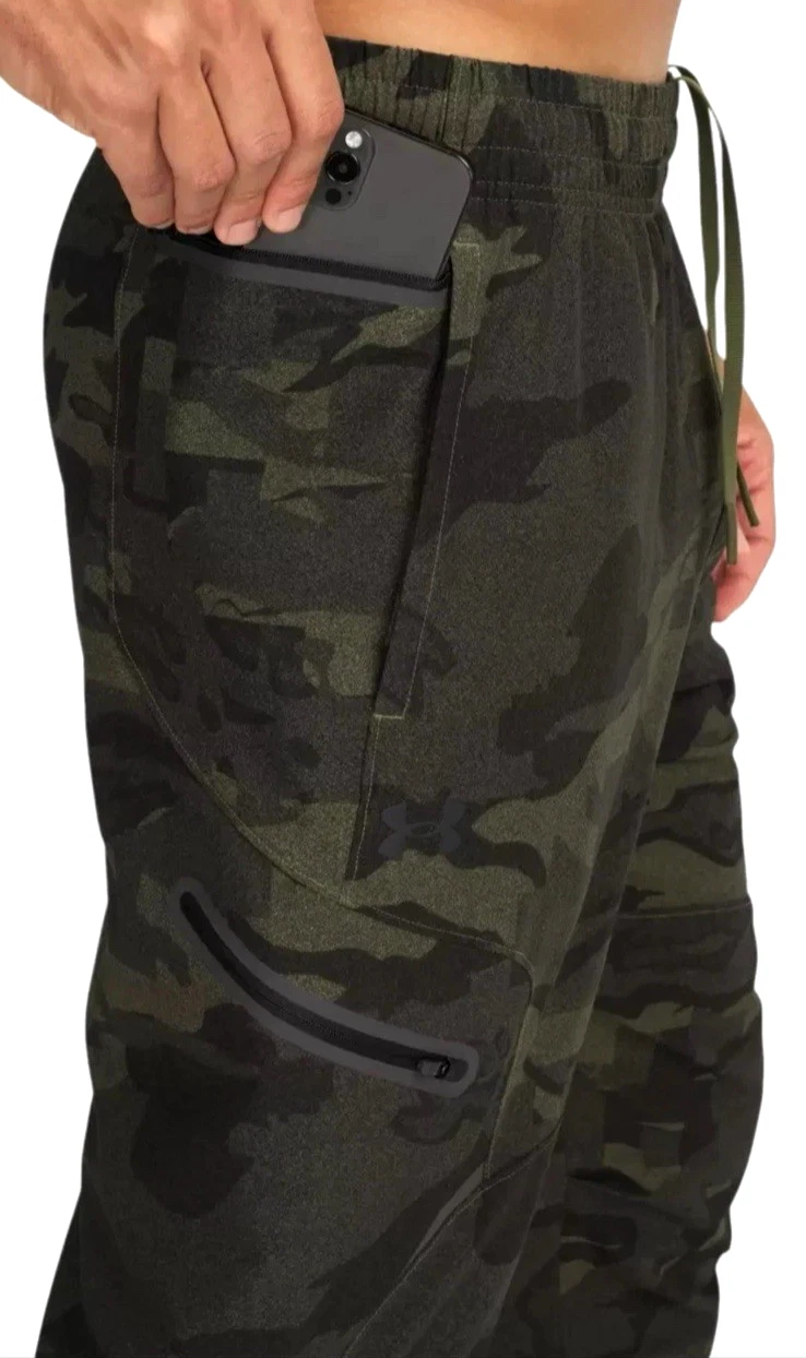 Under Armour მამაკაცის სპორტული შარვალი