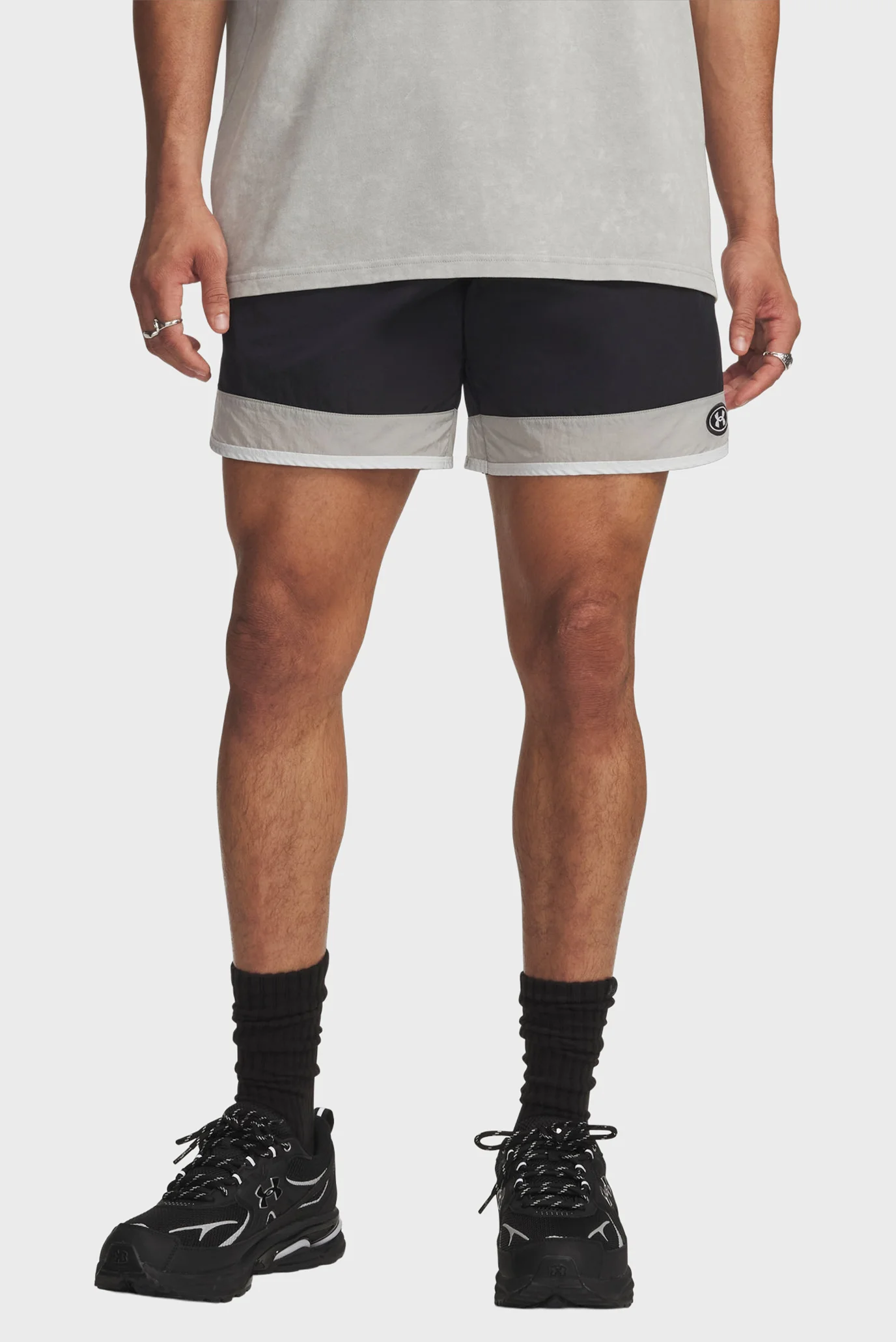 Under Armour მამაკაცის შორტი