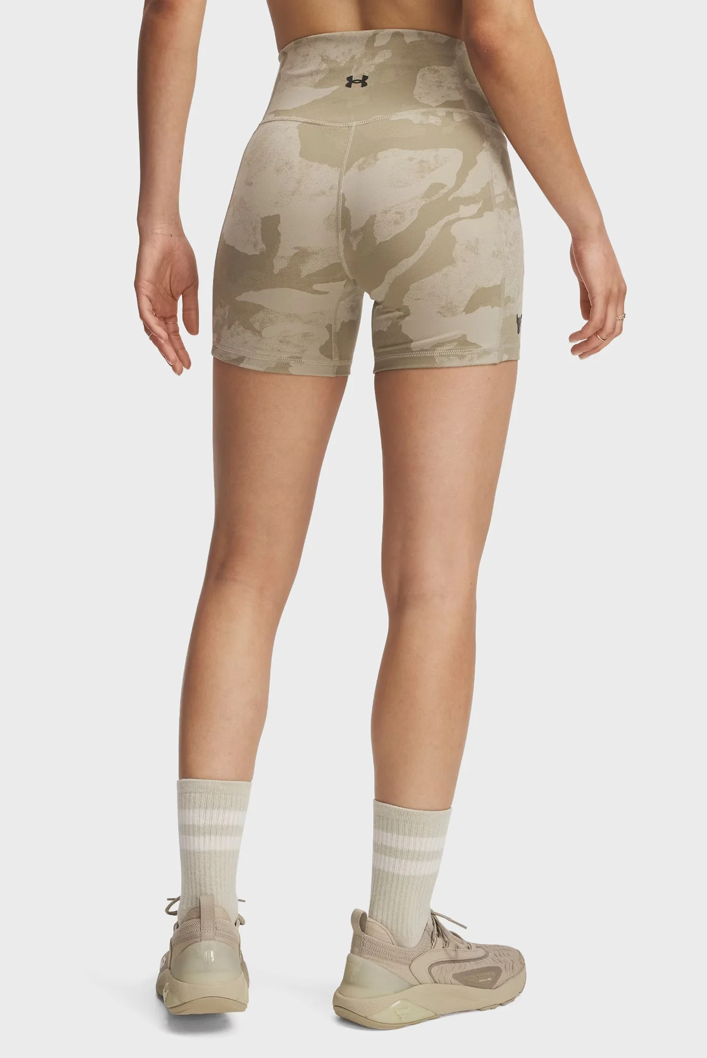 Under Armour ქალის შორტი