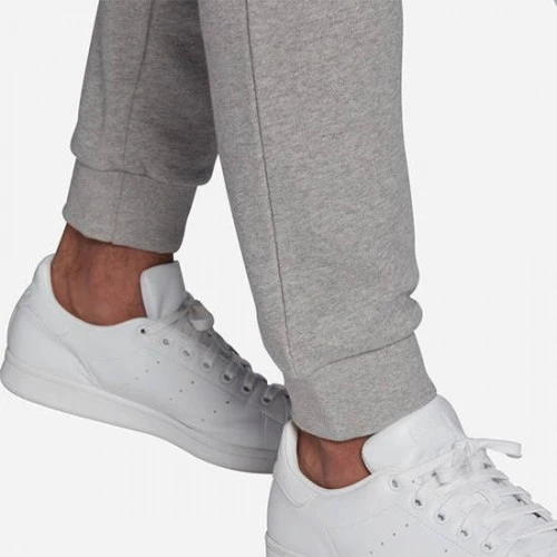Adidas მამაკაცის შარვალი ESSENTIALS PANT