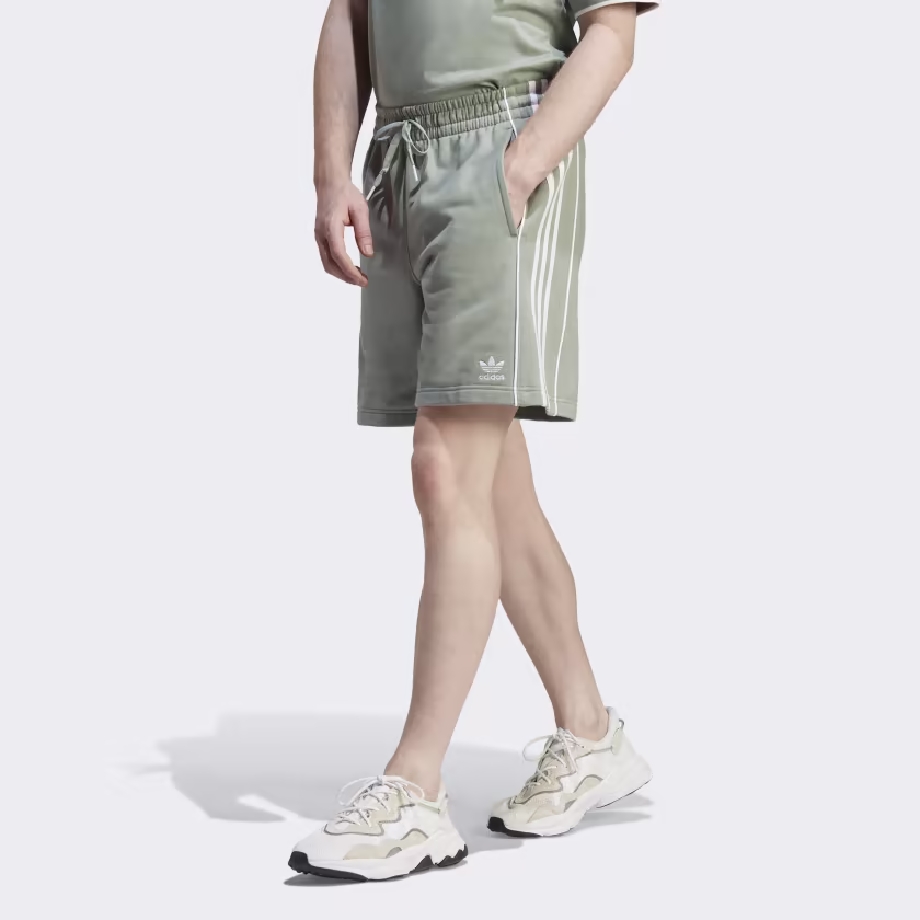 Adidas მამაკაცის შორტი ESS SHORT