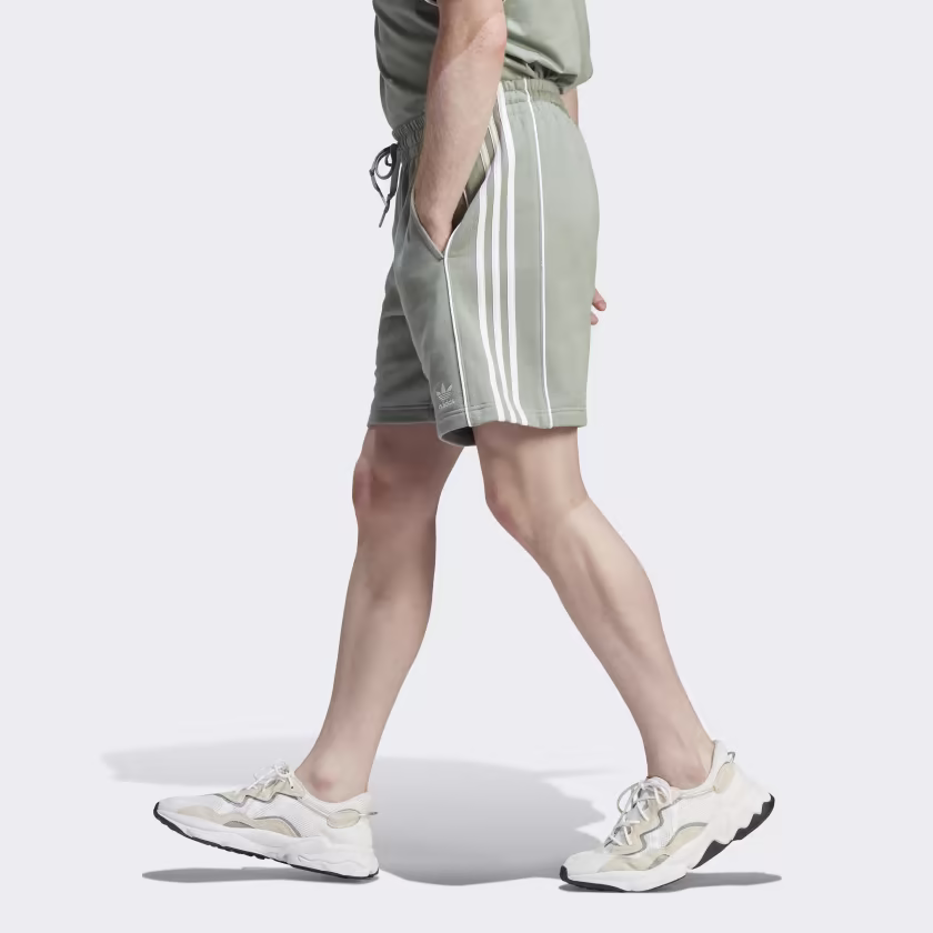 Adidas მამაკაცის შორტი ESS SHORT