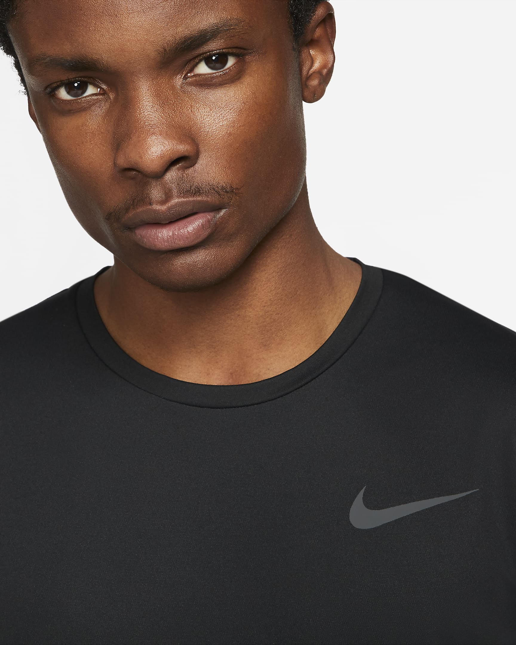Nike მამაკაცის მაისური M NP DF HPR DRY TOP SS