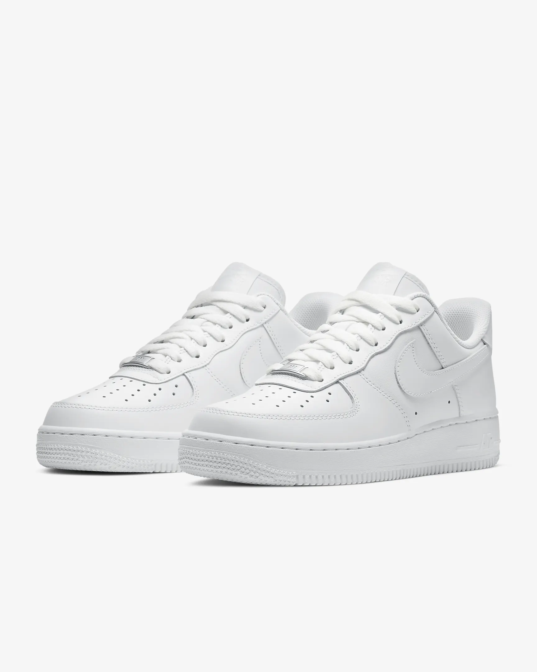 Nike ქალის სპორტული ფეხსაცმელი WMNS AIR FORCE 1 '07