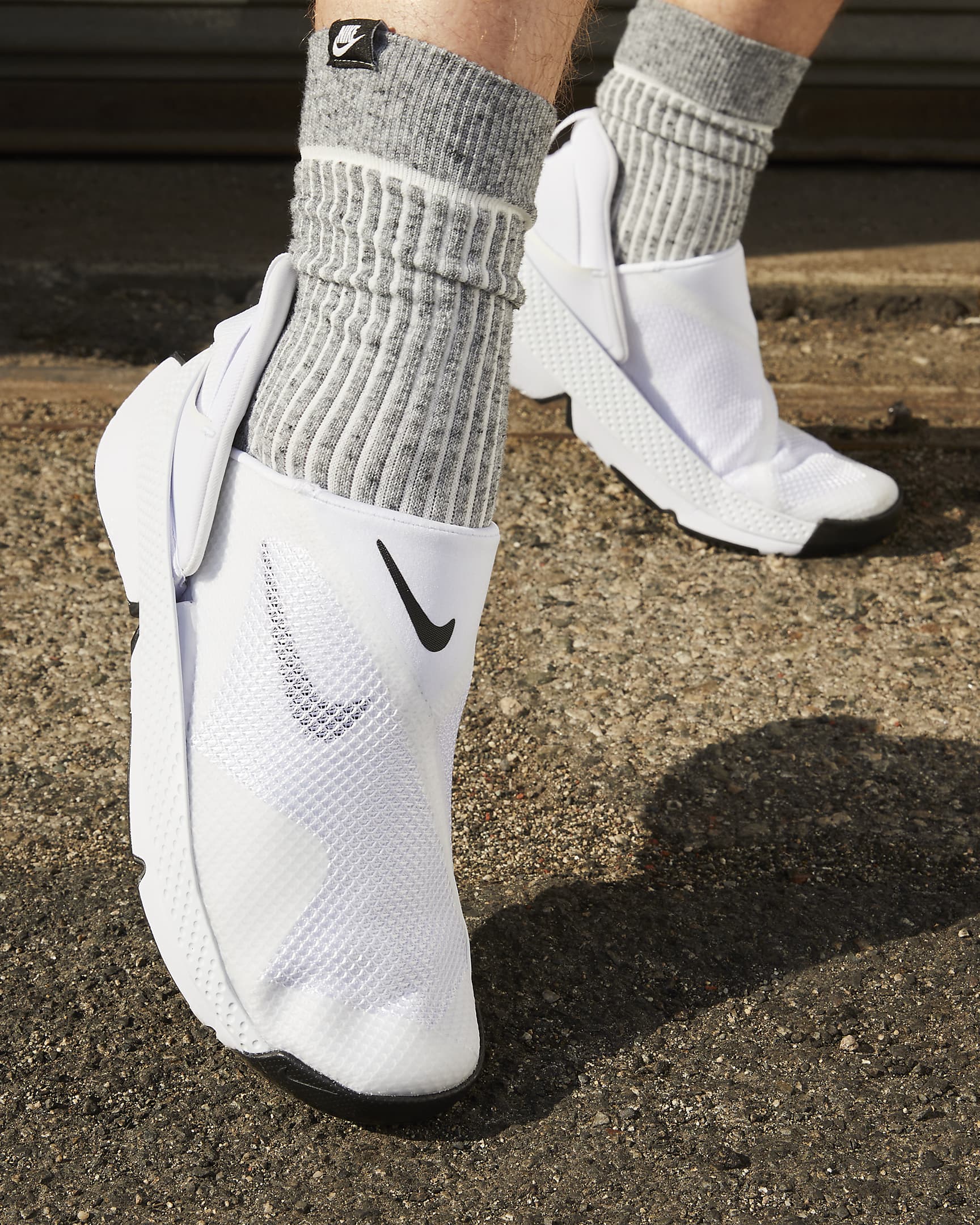 Nike ქალის სპორტული ფეხსაცმელი NIKE GO FLYEASE
