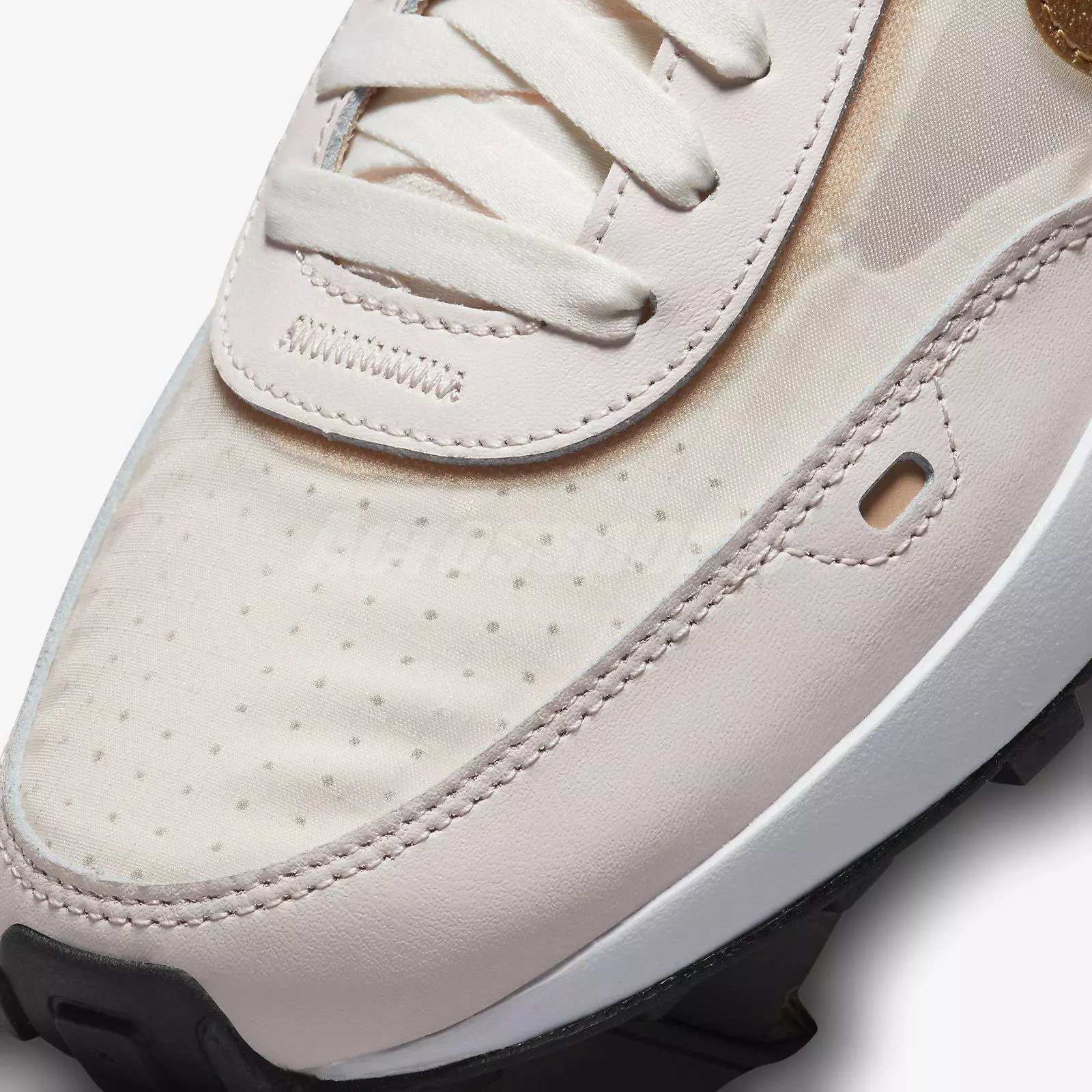 Nike ქალის სპორტული ფეხსაცმელი W NIKE WAFFLE ONE ESS