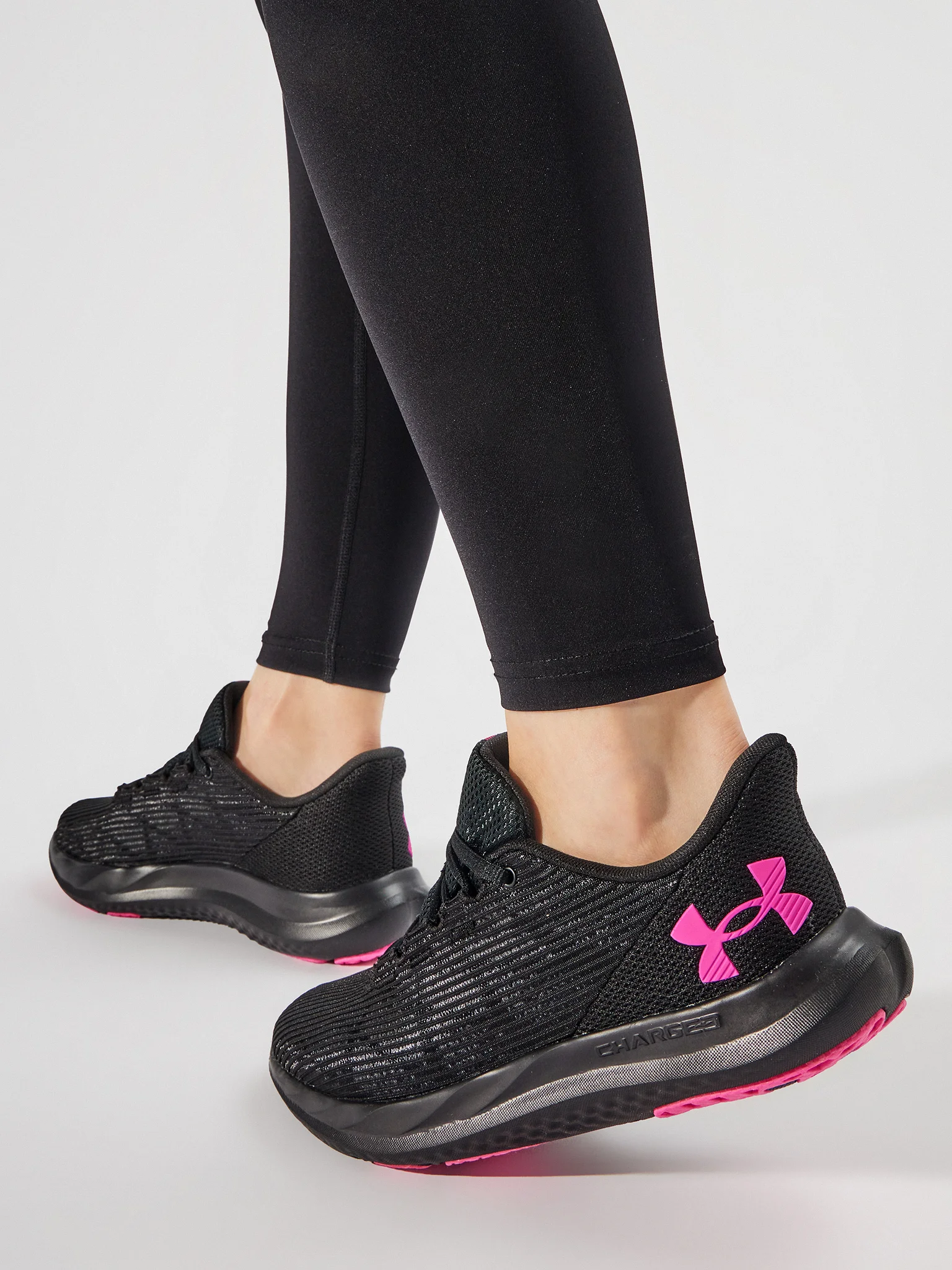 Under Armour ქალის სპორტული ფეხსაცმელი UA W Charged Speed Swift-BLK