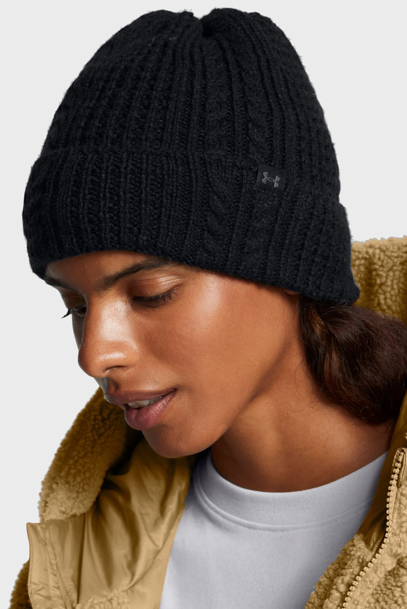 Under Armour თბილი ქუდი W Halftime Cable Knit Beanie